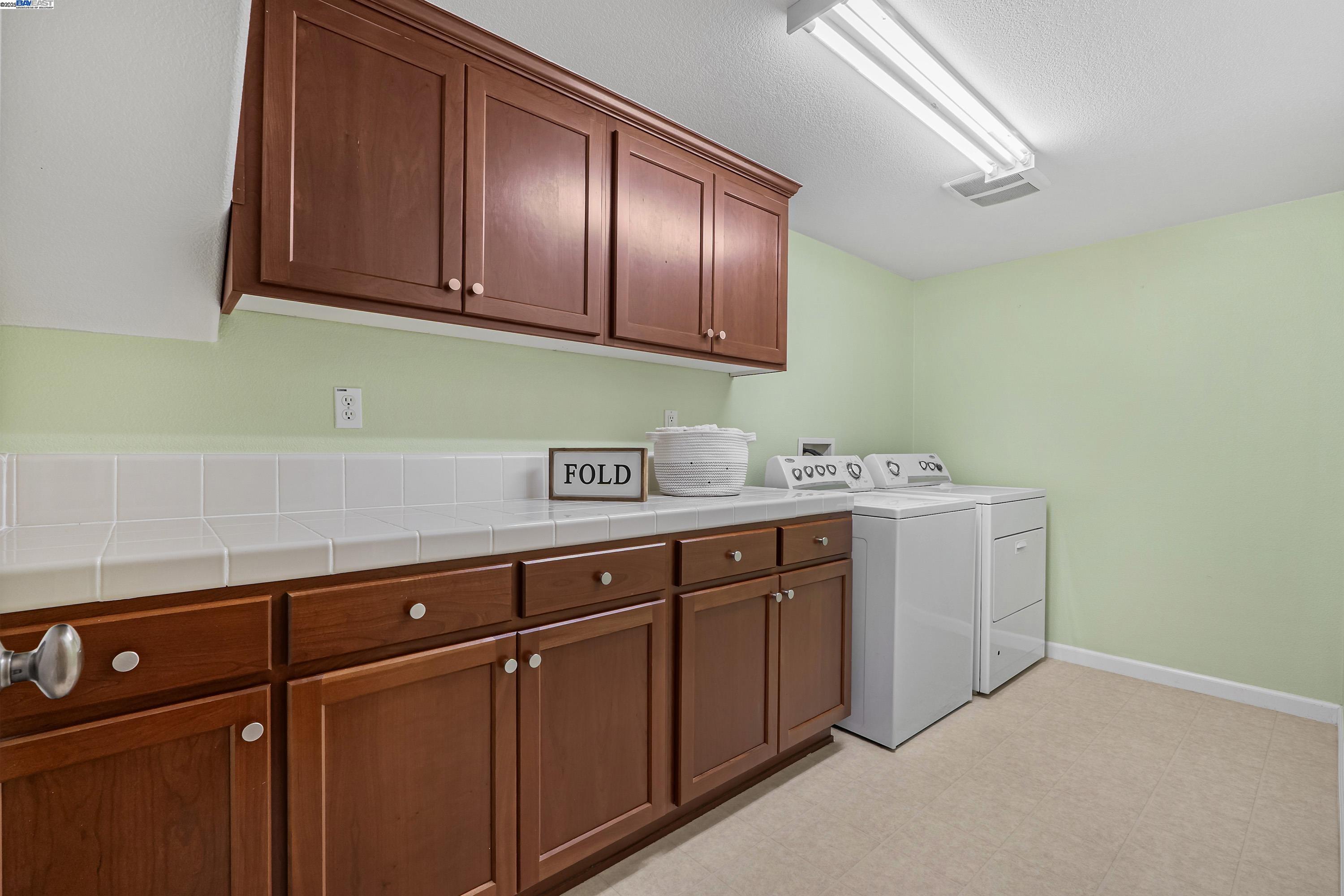 Detail Gallery Image 43 of 57 For 6268 Byron Ln, San Ramon,  CA 94582 - 4 Beds | 3 Baths