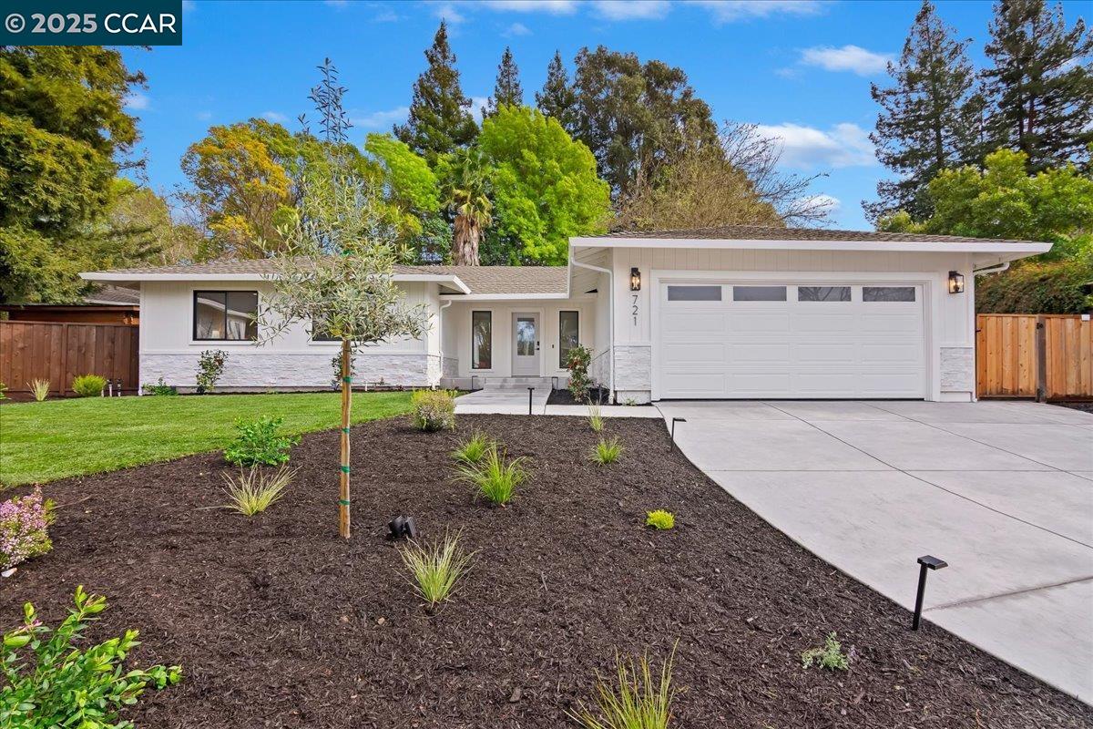 Detail Gallery Image 11 of 60 For 721 Sinnet Ct, Danville,  CA 94526 - 3 Beds | 2/1 Baths