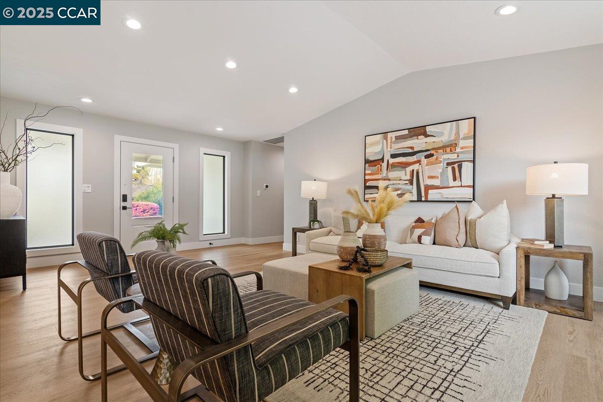Detail Gallery Image 16 of 60 For 721 Sinnet Ct, Danville,  CA 94526 - 3 Beds | 2/1 Baths