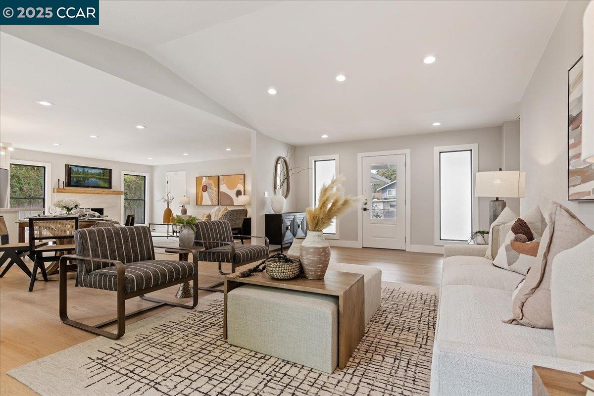 Detail Gallery Image 17 of 60 For 721 Sinnet Ct, Danville,  CA 94526 - 3 Beds | 2/1 Baths