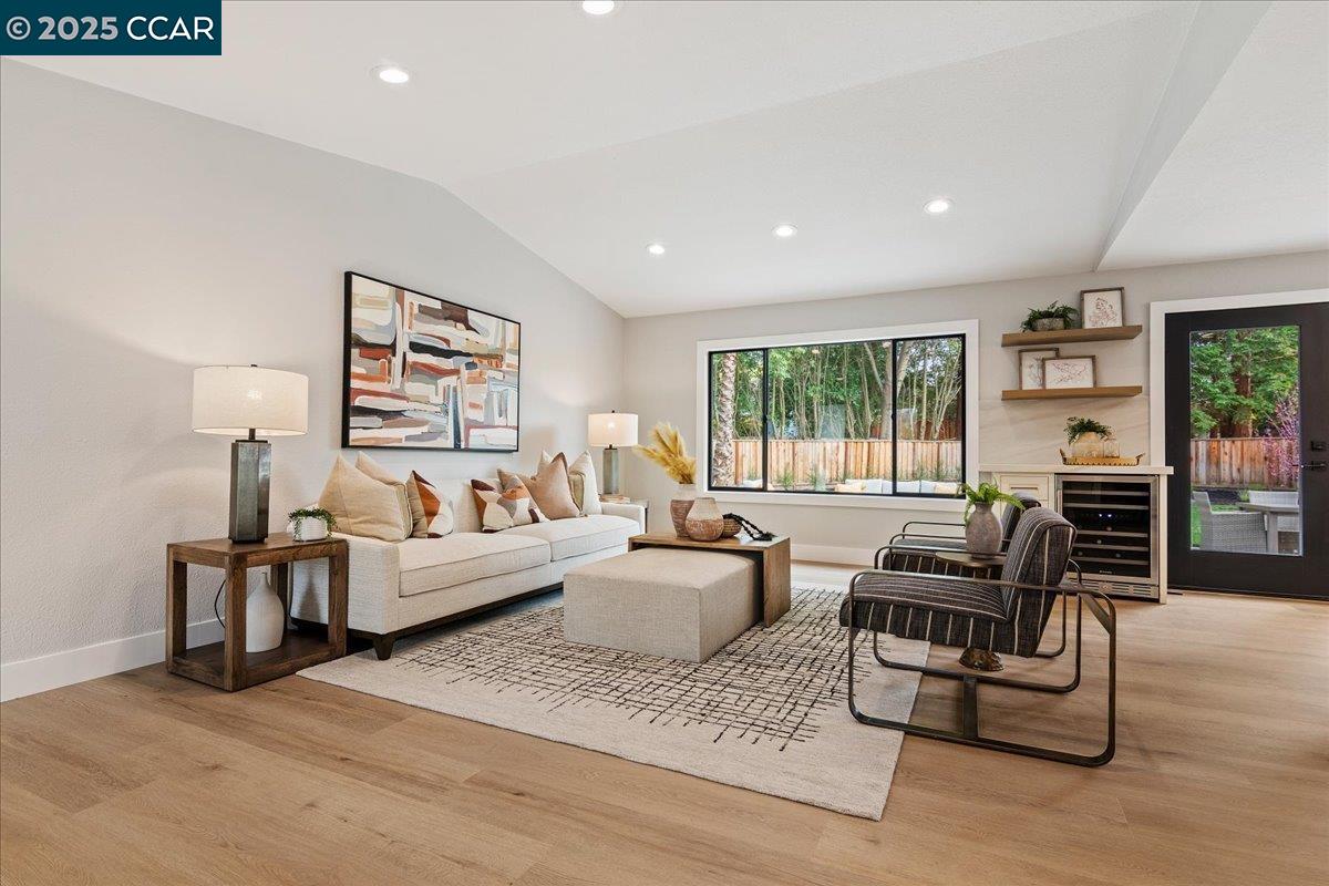 Detail Gallery Image 18 of 60 For 721 Sinnet Ct, Danville,  CA 94526 - 3 Beds | 2/1 Baths