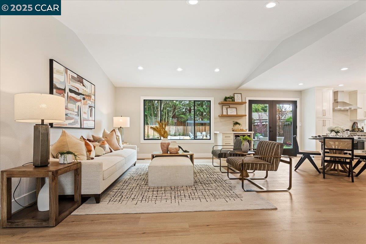 Detail Gallery Image 19 of 60 For 721 Sinnet Ct, Danville,  CA 94526 - 3 Beds | 2/1 Baths