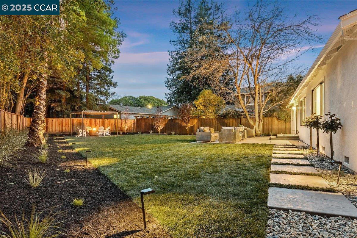Detail Gallery Image 4 of 60 For 721 Sinnet Ct, Danville,  CA 94526 - 3 Beds | 2/1 Baths