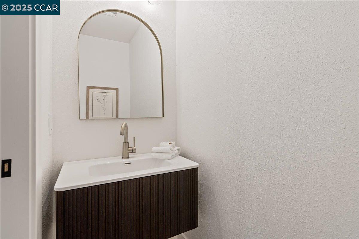 Detail Gallery Image 46 of 60 For 721 Sinnet Ct, Danville,  CA 94526 - 3 Beds | 2/1 Baths