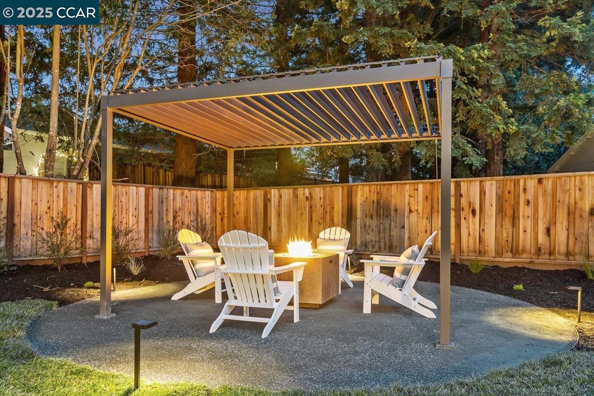 Detail Gallery Image 7 of 60 For 721 Sinnet Ct, Danville,  CA 94526 - 3 Beds | 2/1 Baths