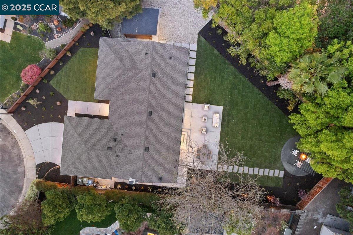 Detail Gallery Image 10 of 60 For 721 Sinnet Ct, Danville,  CA 94526 - 3 Beds | 2/1 Baths