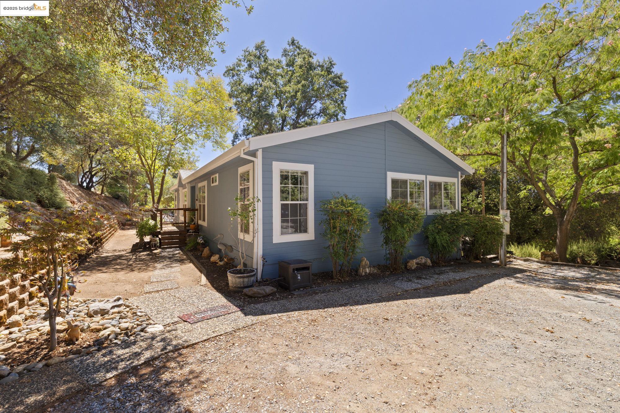 Detail Gallery Image 1 of 28 For 19326 Susan Way, Sonora,  CA 95370-9209 - 3 Beds | 2 Baths