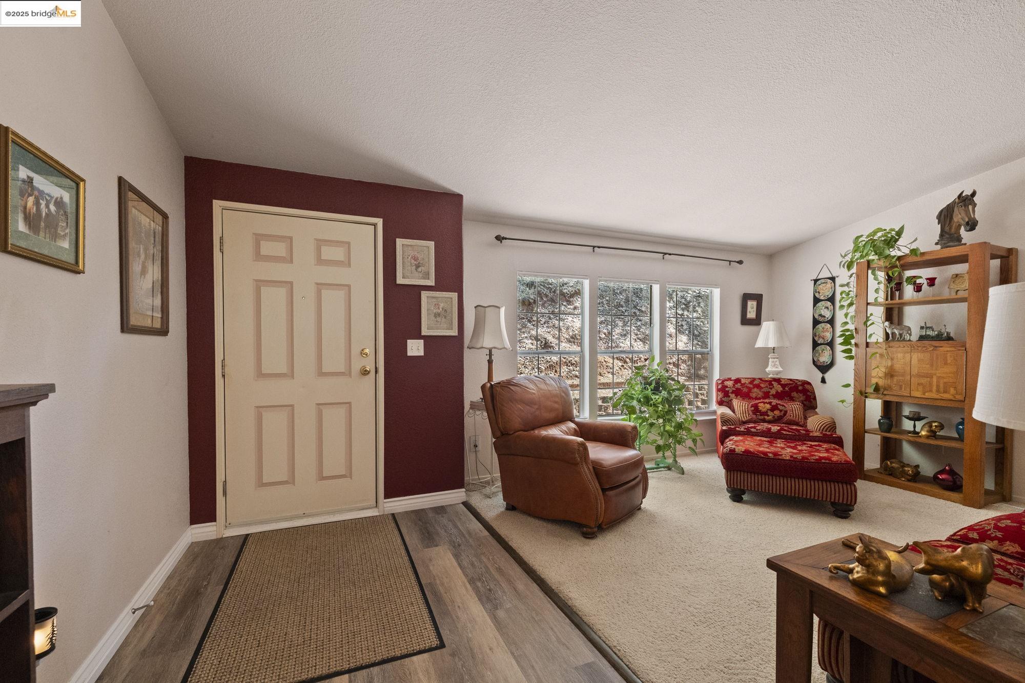 Detail Gallery Image 12 of 28 For 19326 Susan Way, Sonora,  CA 95370-9209 - 3 Beds | 2 Baths