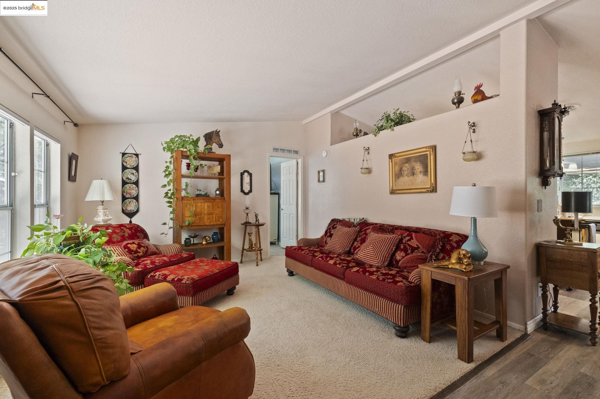 Detail Gallery Image 13 of 28 For 19326 Susan Way, Sonora,  CA 95370-9209 - 3 Beds | 2 Baths
