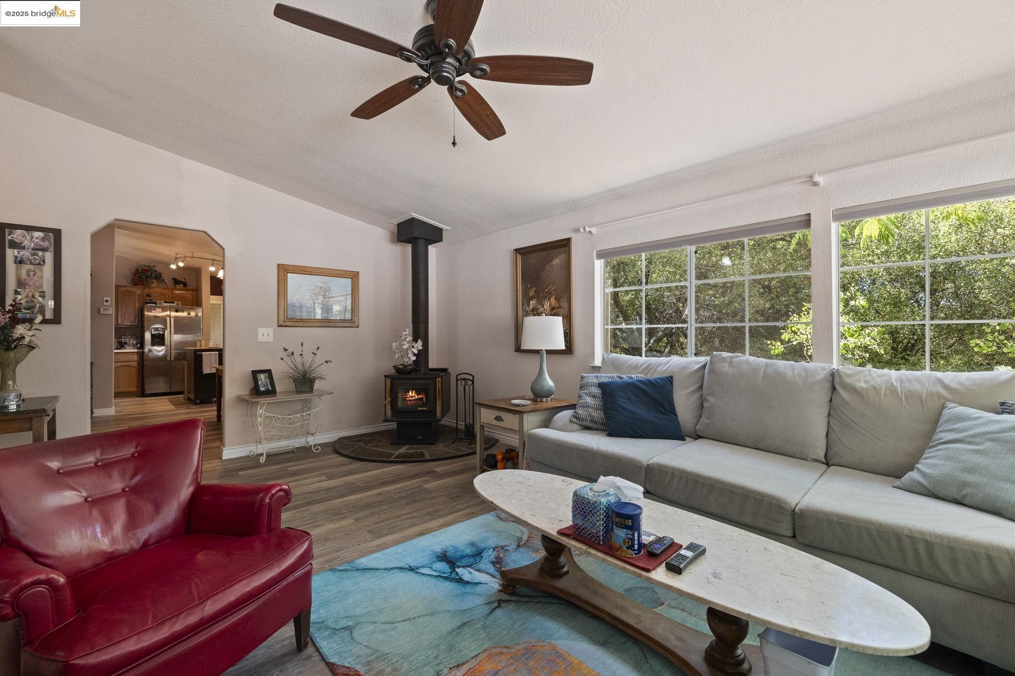 Detail Gallery Image 10 of 28 For 19326 Susan Way, Sonora,  CA 95370-9209 - 3 Beds | 2 Baths