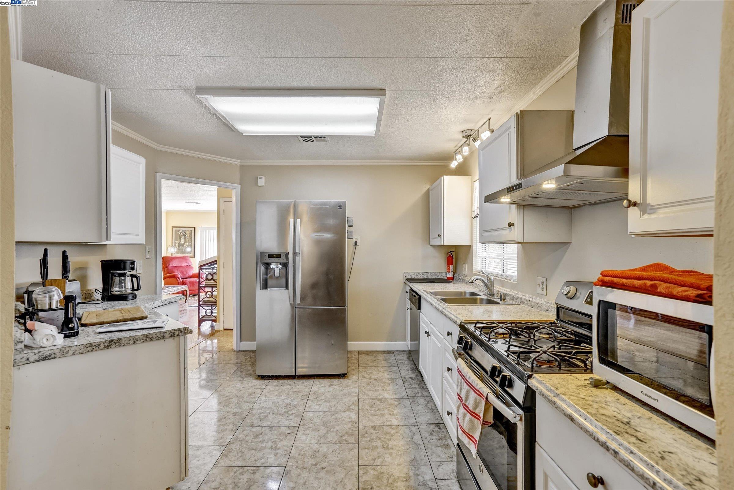 Detail Gallery Image 15 of 37 For 711 Old Canyon Rd #47,  Fremont,  CA 94536 - 2 Beds | 2 Baths