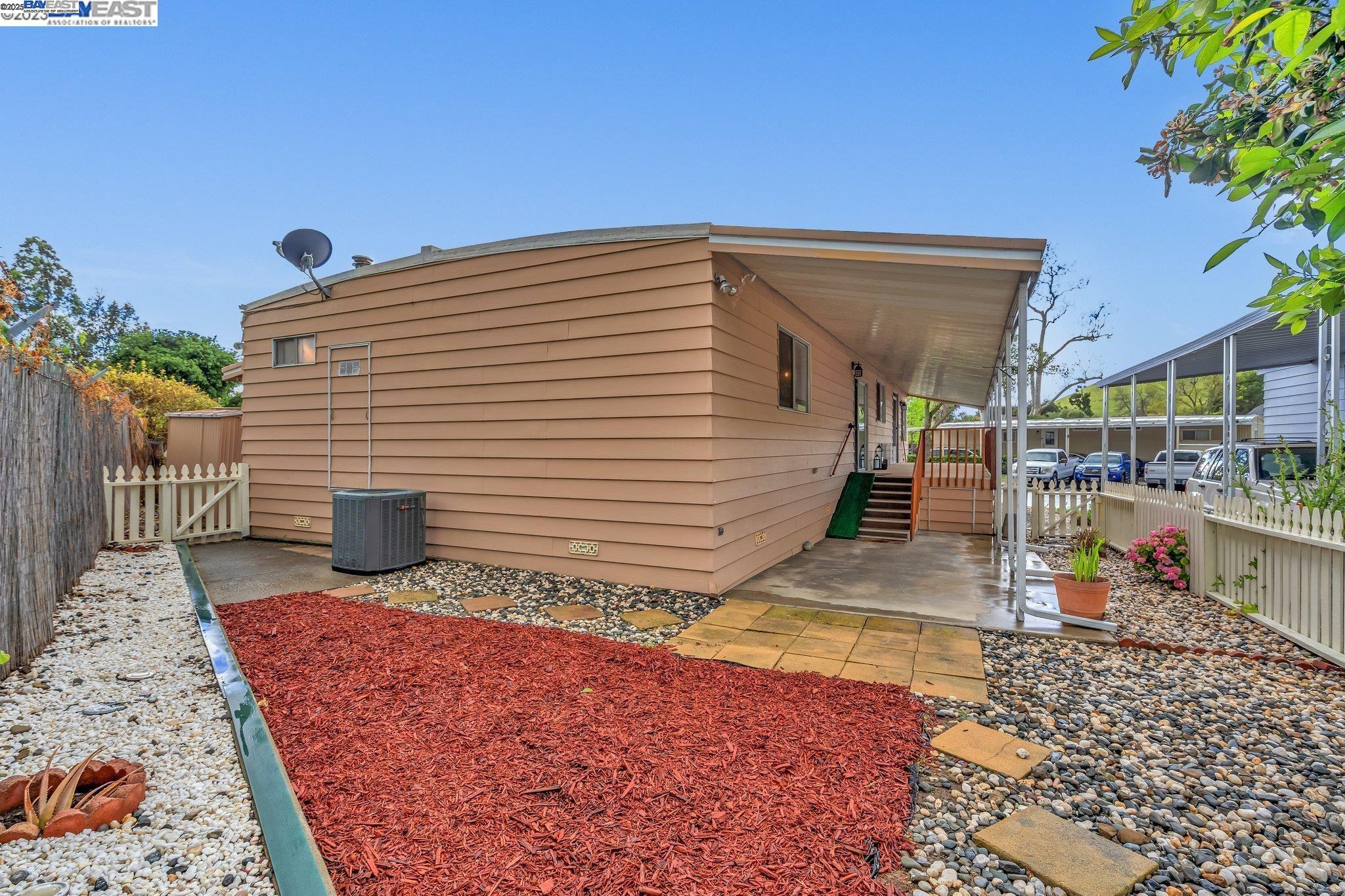 Detail Gallery Image 11 of 12 For 711 Old Canyon Rd. #169,  Fremont,  CA 94536 - 2 Beds | 2 Baths