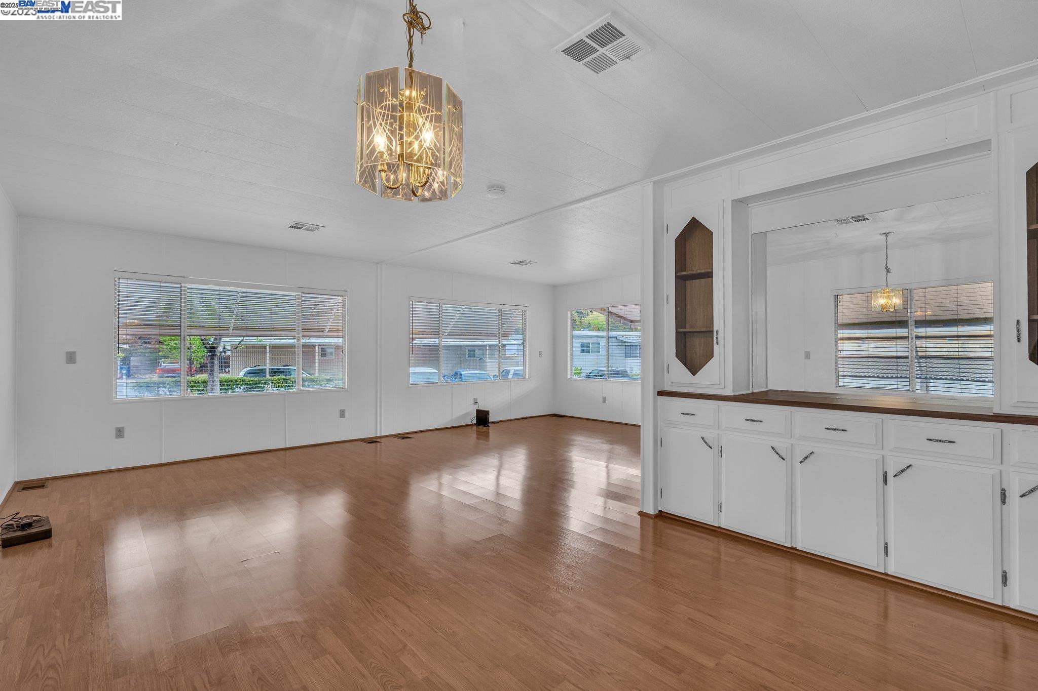 Detail Gallery Image 4 of 12 For 711 Old Canyon Rd. #169,  Fremont,  CA 94536 - 2 Beds | 2 Baths