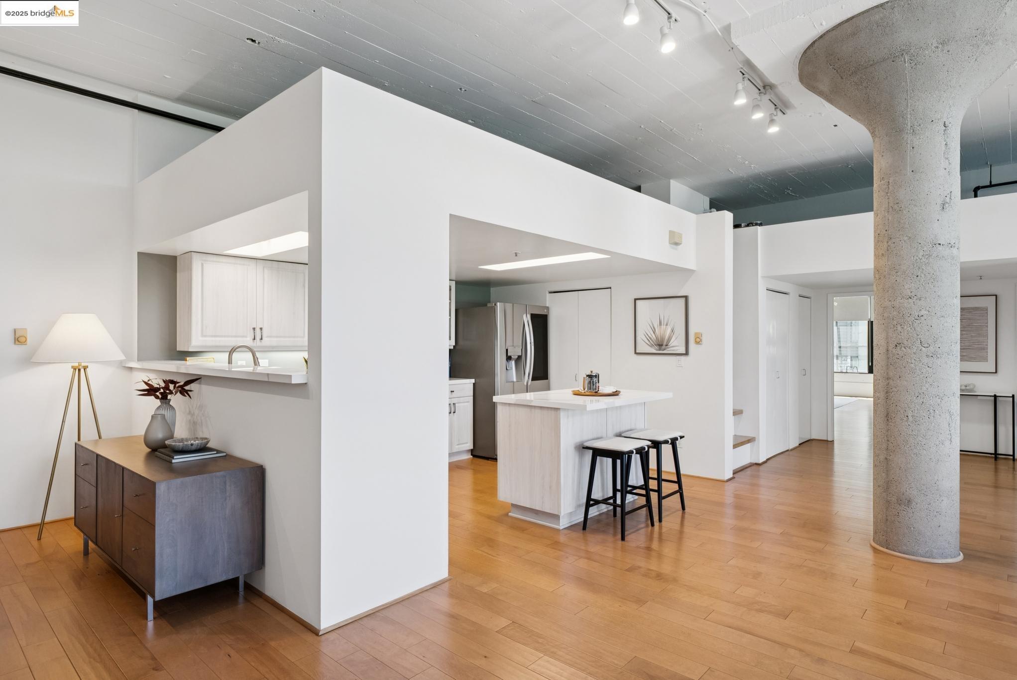 Detail Gallery Image 9 of 38 For 1500 Park Ave. #212,  Emeryville,  CA 94608 - 2 Beds | 2 Baths