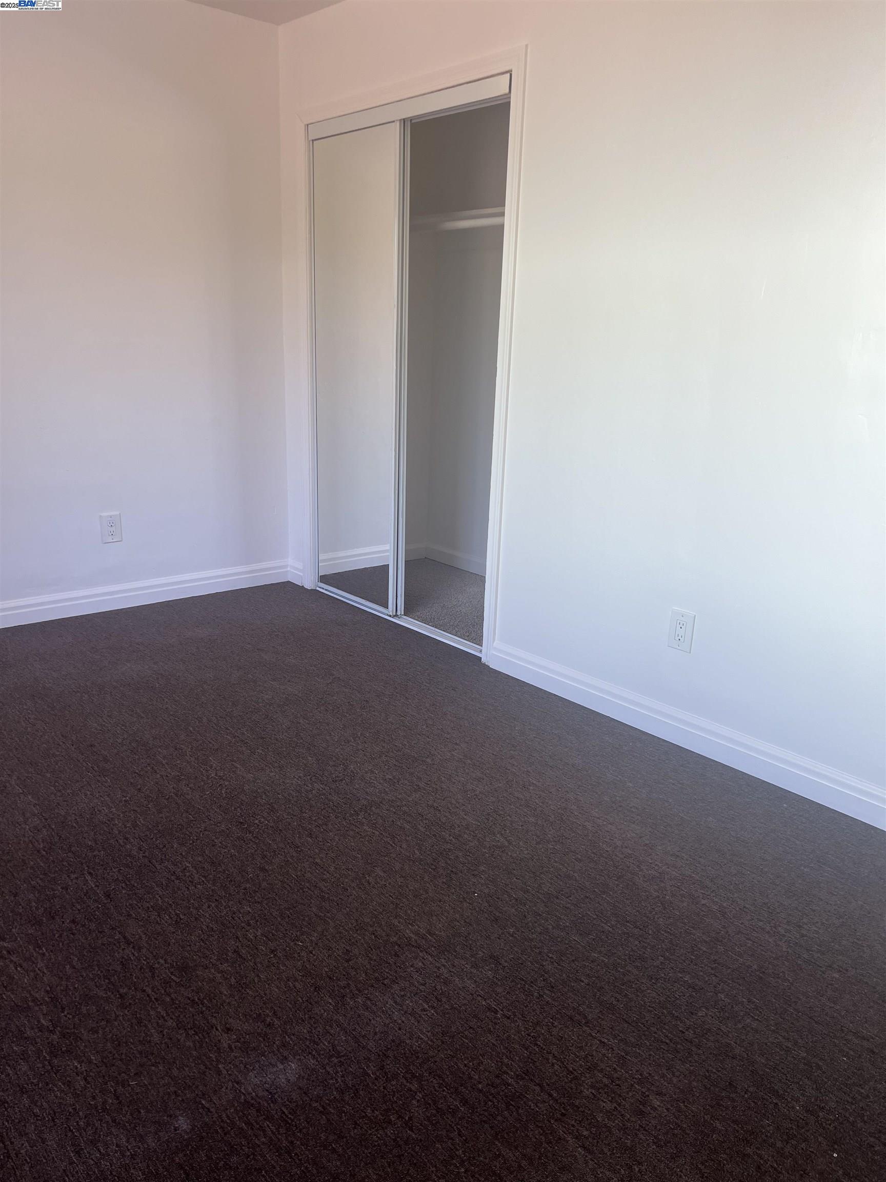 Detail Gallery Image 5 of 13 For 1610 Chanslor Ave, Richmond,  CA 94801 - 2 Beds | 1 Baths