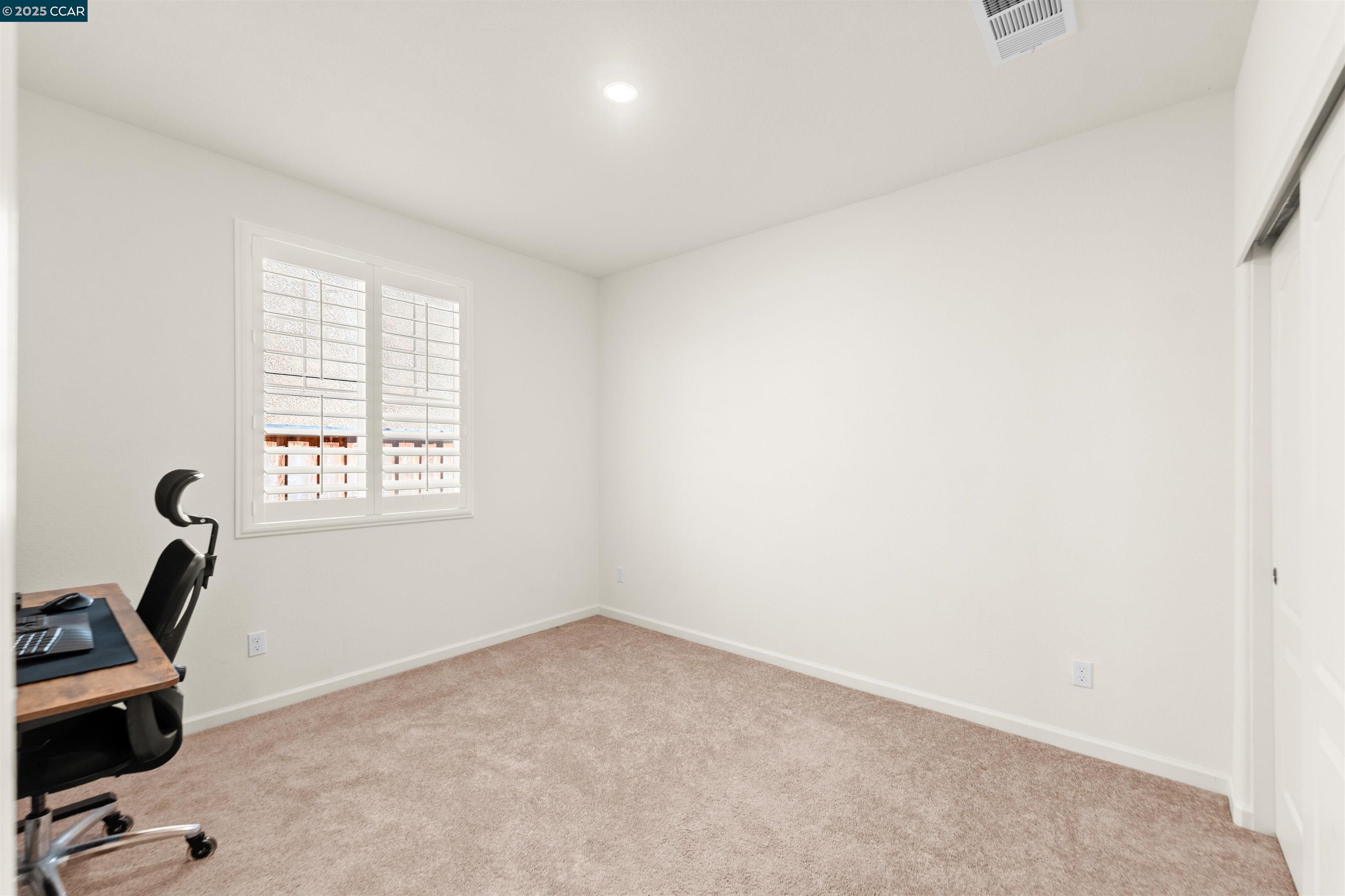 Detail Gallery Image 10 of 42 For 5468 Gallier Loop, Antioch,  CA 94531 - 3 Beds | 2 Baths