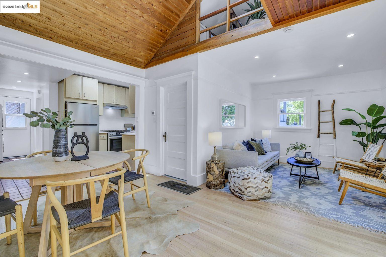 Detail Gallery Image 2 of 24 For 1236 Hopkins Street, Berkeley,  CA 94702 - 1 Beds | 1 Baths