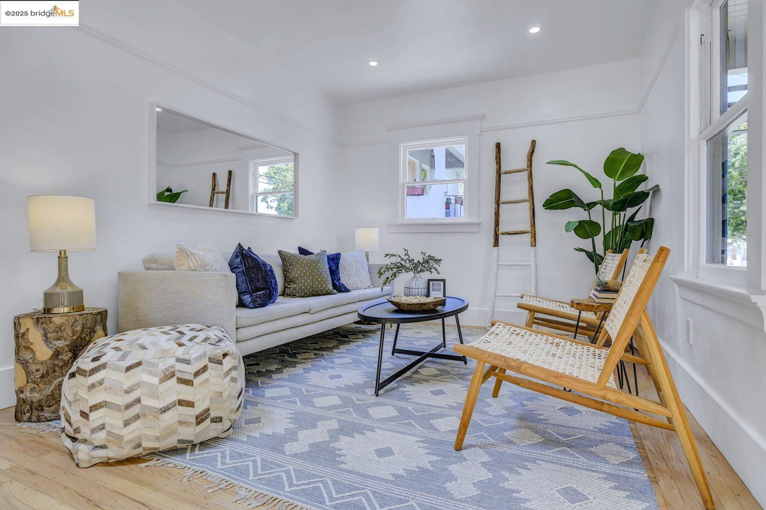 Detail Gallery Image 3 of 24 For 1236 Hopkins Street, Berkeley,  CA 94702 - 1 Beds | 1 Baths