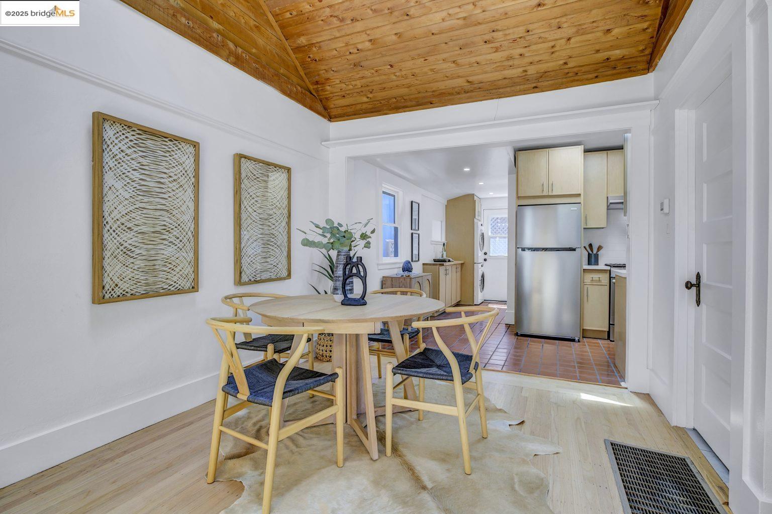 Detail Gallery Image 7 of 24 For 1236 Hopkins Street, Berkeley,  CA 94702 - 1 Beds | 1 Baths