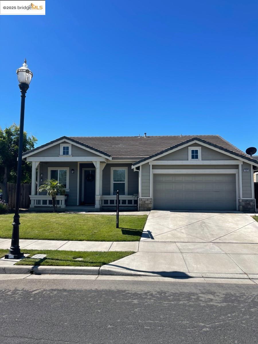 Detail Gallery Image 1 of 1 For 252 Laird Pl, Brentwood,  CA 94513-9999 - 3 Beds | 2 Baths