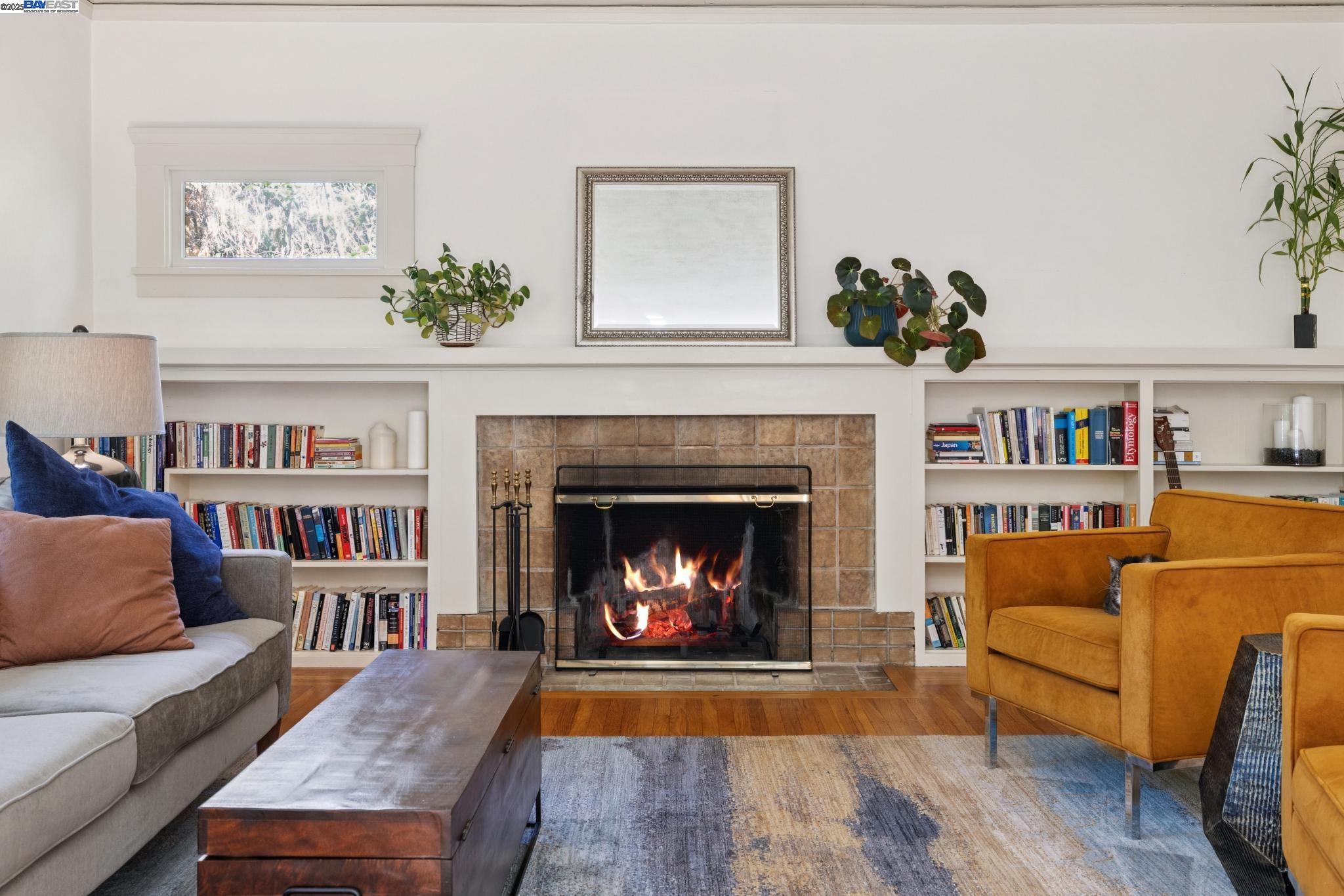 Detail Gallery Image 11 of 35 For 2825 Piedmont Avenue, Berkeley,  CA 94705 - 2 Beds | 1/1 Baths