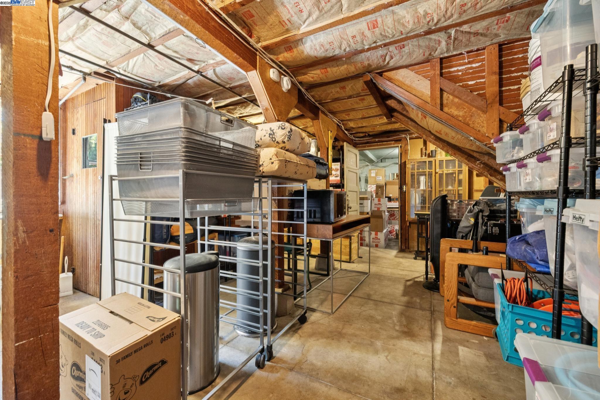 Detail Gallery Image 30 of 35 For 2825 Piedmont Avenue, Berkeley,  CA 94705 - 2 Beds | 1/1 Baths