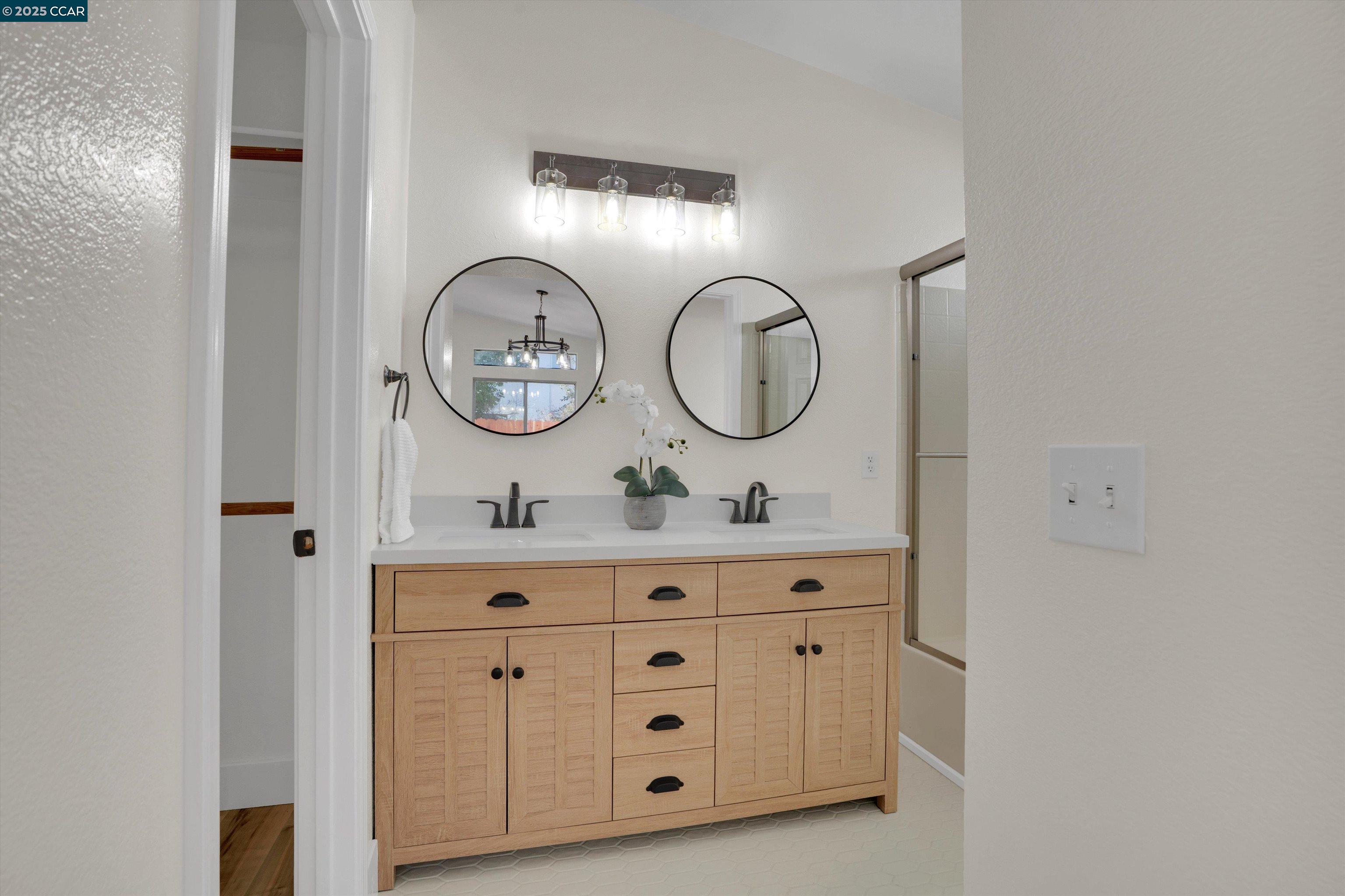 Detail Gallery Image 22 of 28 For 1634 Freed Cir, Pittsburg,  CA 94565 - 3 Beds | 2 Baths