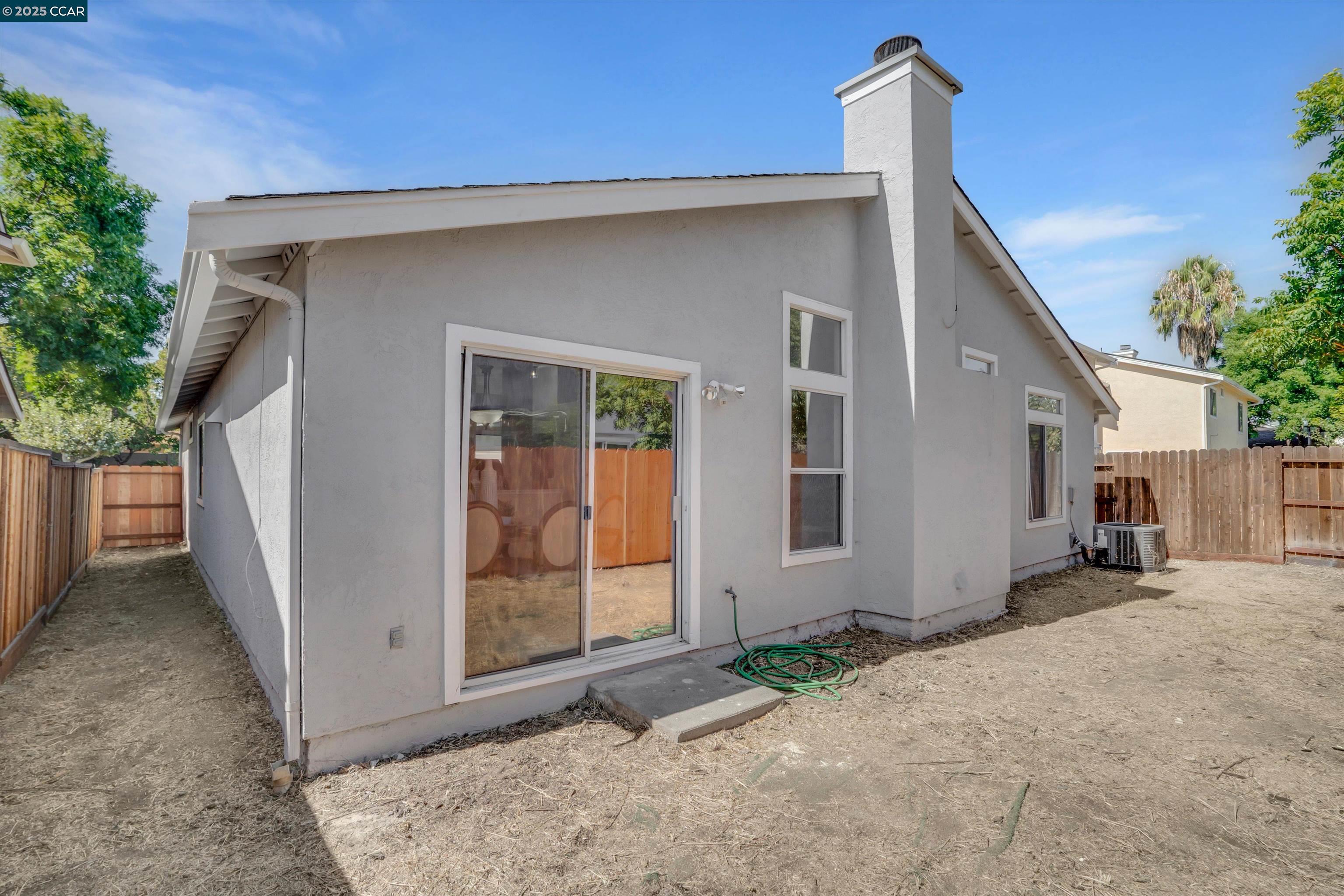 Detail Gallery Image 27 of 28 For 1634 Freed Cir, Pittsburg,  CA 94565 - 3 Beds | 2 Baths