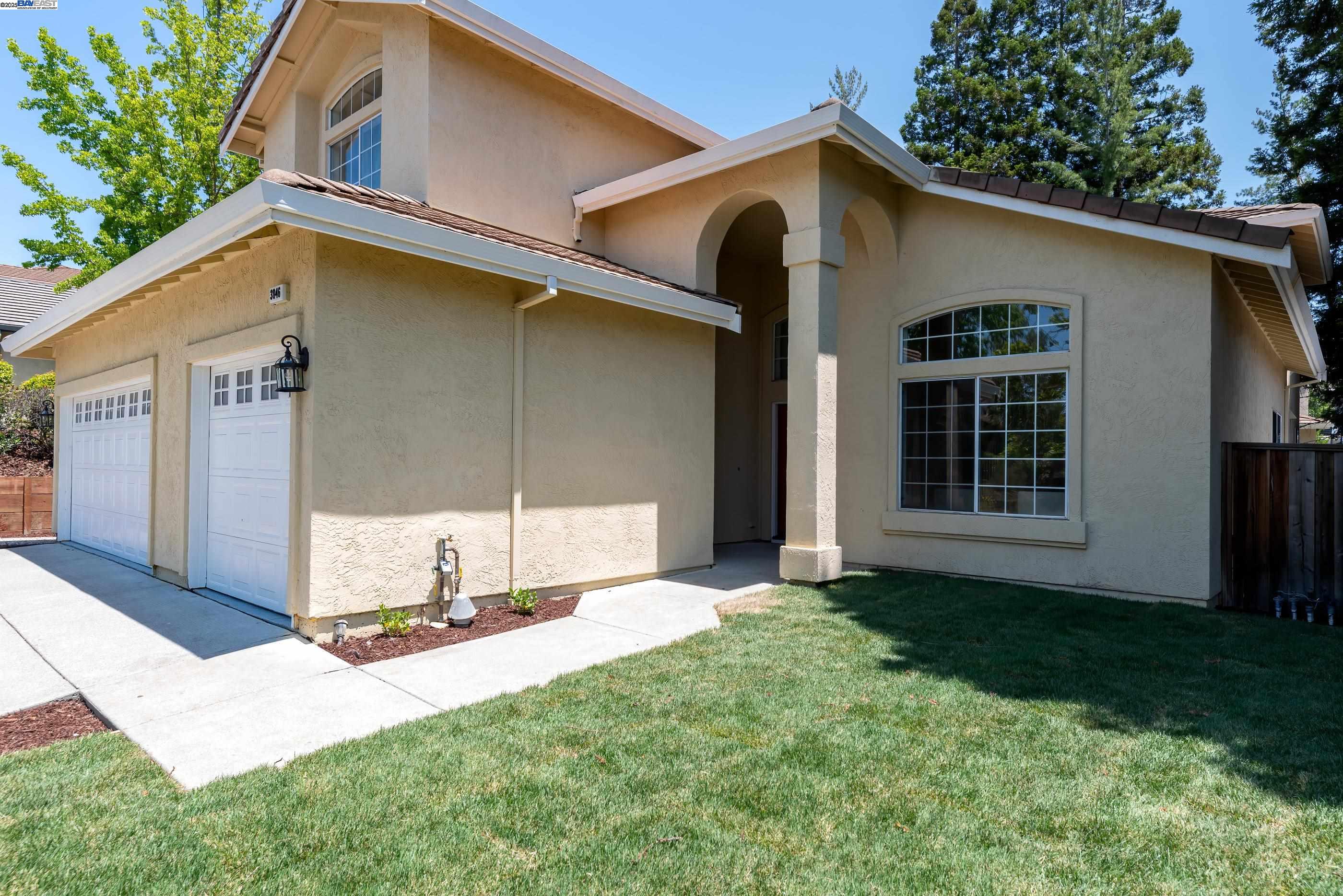 Detail Gallery Image 4 of 60 For 3846 Sheffield Cir, Danville,  CA 94506 - 5 Beds | 4 Baths