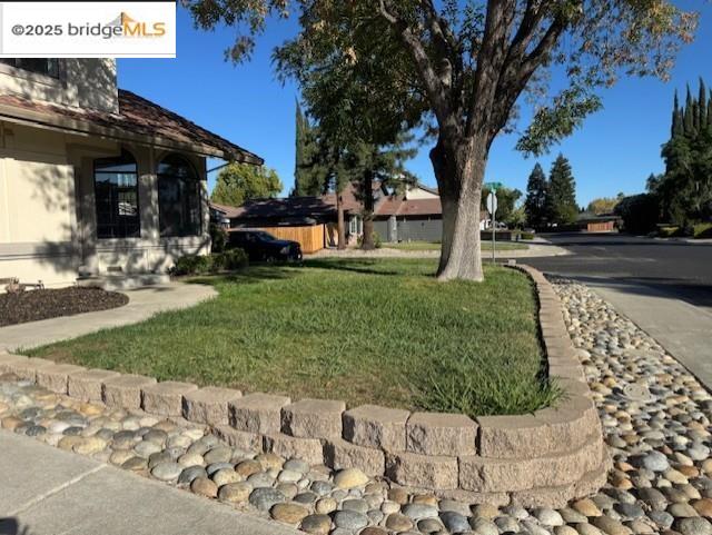 Detail Gallery Image 5 of 18 For 790 Valley Green Dr, Brentwood,  CA 94513 - 4 Beds | 2/1 Baths