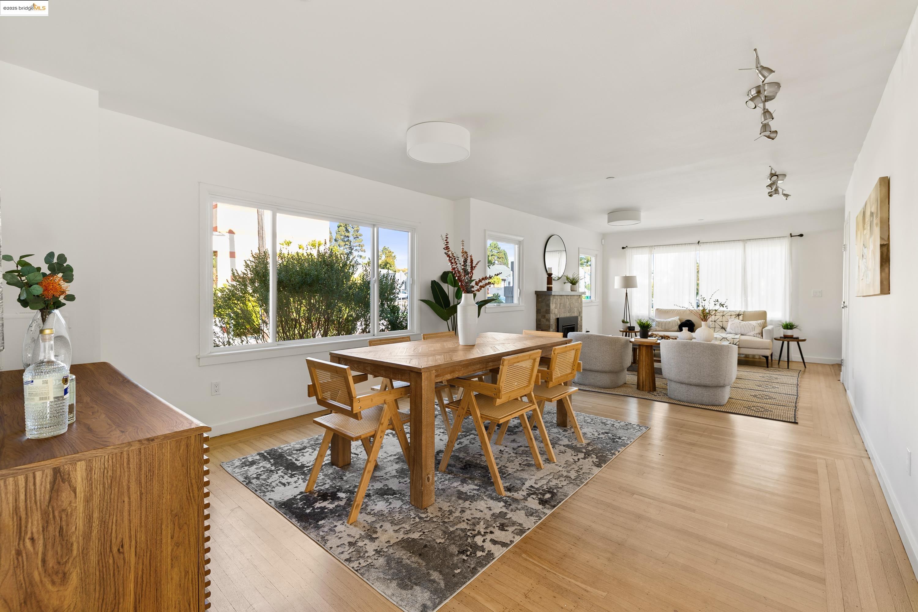 Detail Gallery Image 16 of 59 For 1235 Marin Ave, Albany,  CA 94706 - 4 Beds | 2 Baths