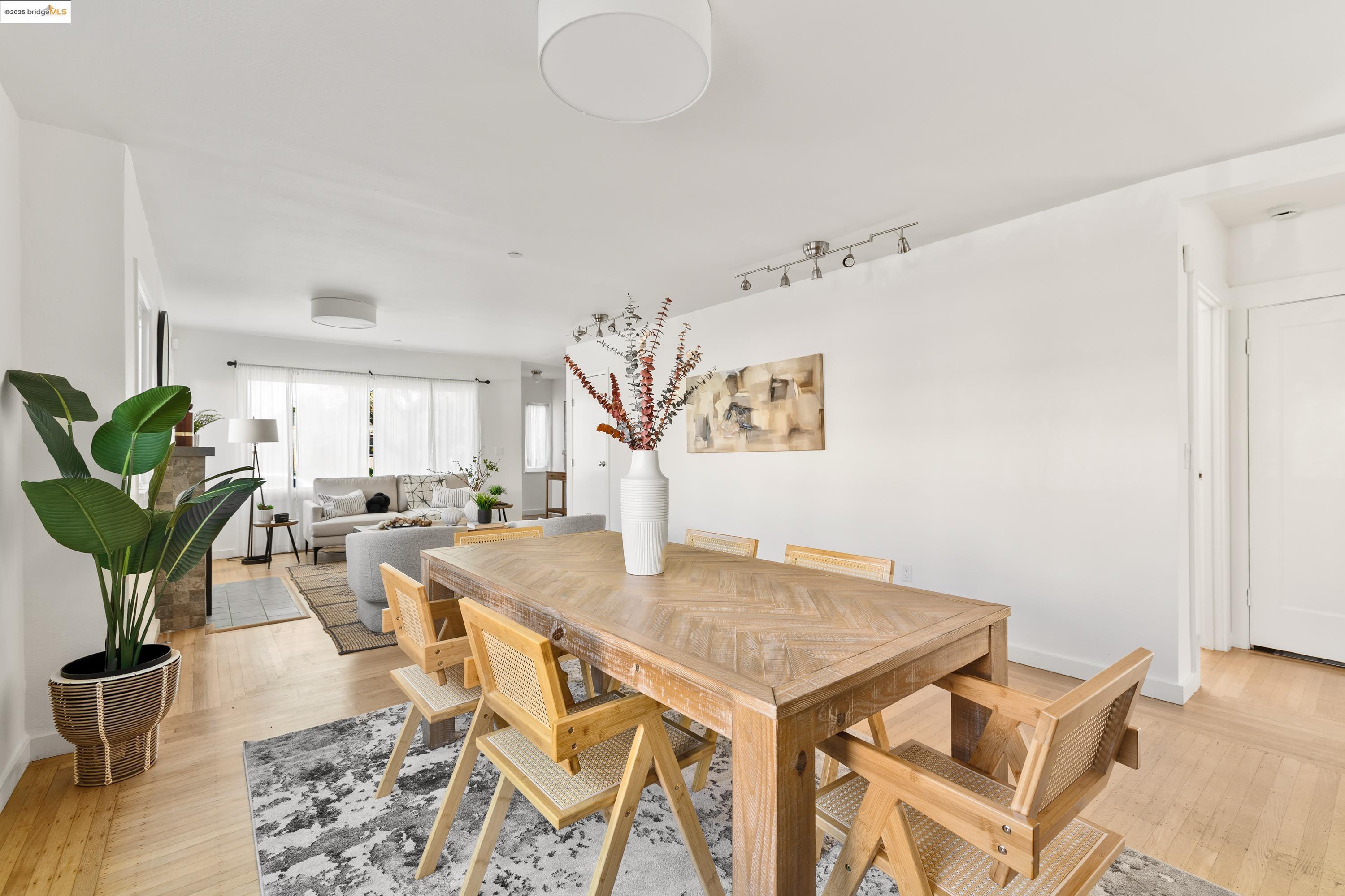 Detail Gallery Image 17 of 59 For 1235 Marin Ave, Albany,  CA 94706 - 4 Beds | 2 Baths