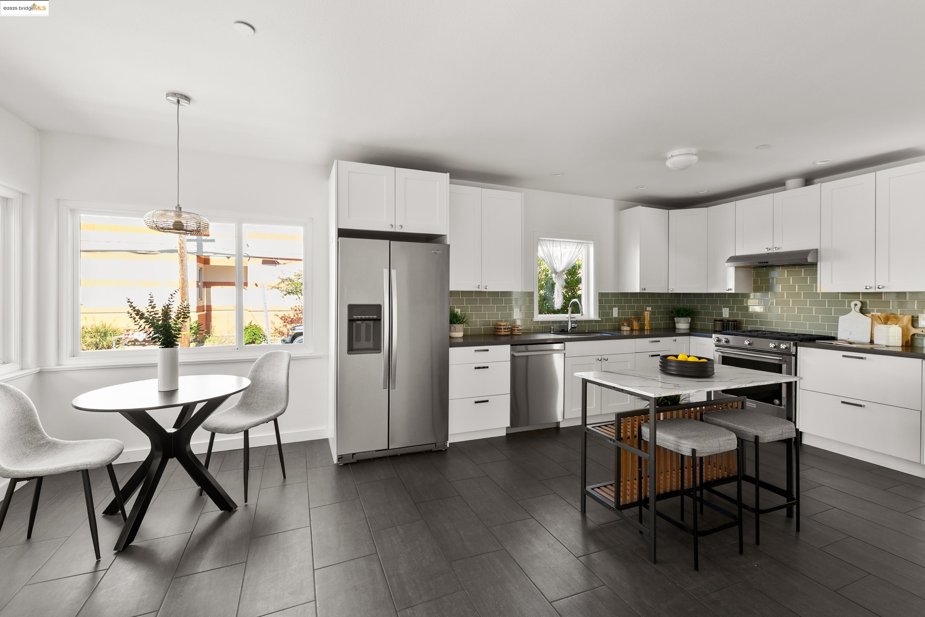 Detail Gallery Image 20 of 59 For 1235 Marin Ave, Albany,  CA 94706 - 4 Beds | 2 Baths