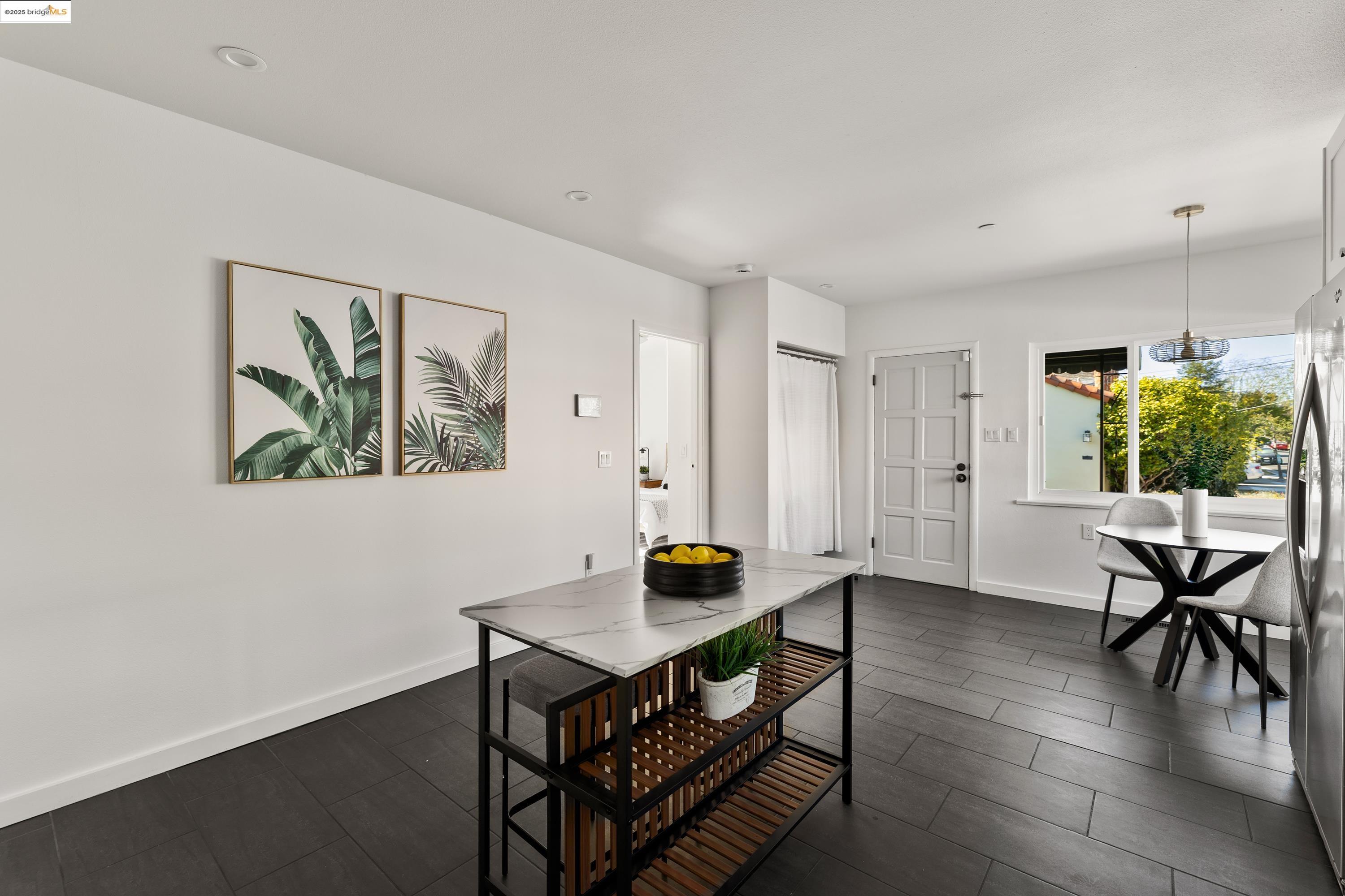Detail Gallery Image 24 of 59 For 1235 Marin Ave, Albany,  CA 94706 - 4 Beds | 2 Baths