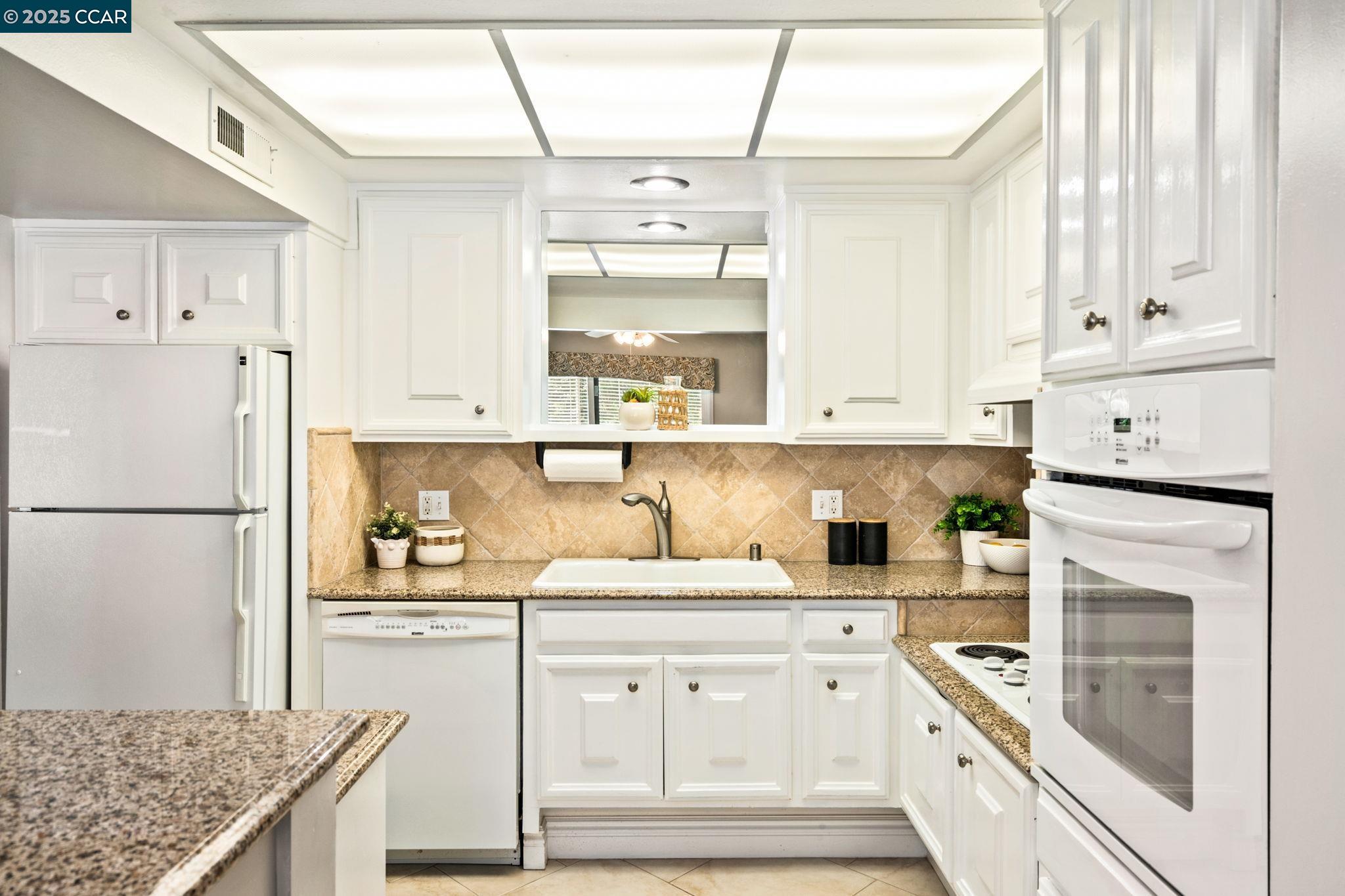 Photo #10: 41108775 Listing: Photo #10