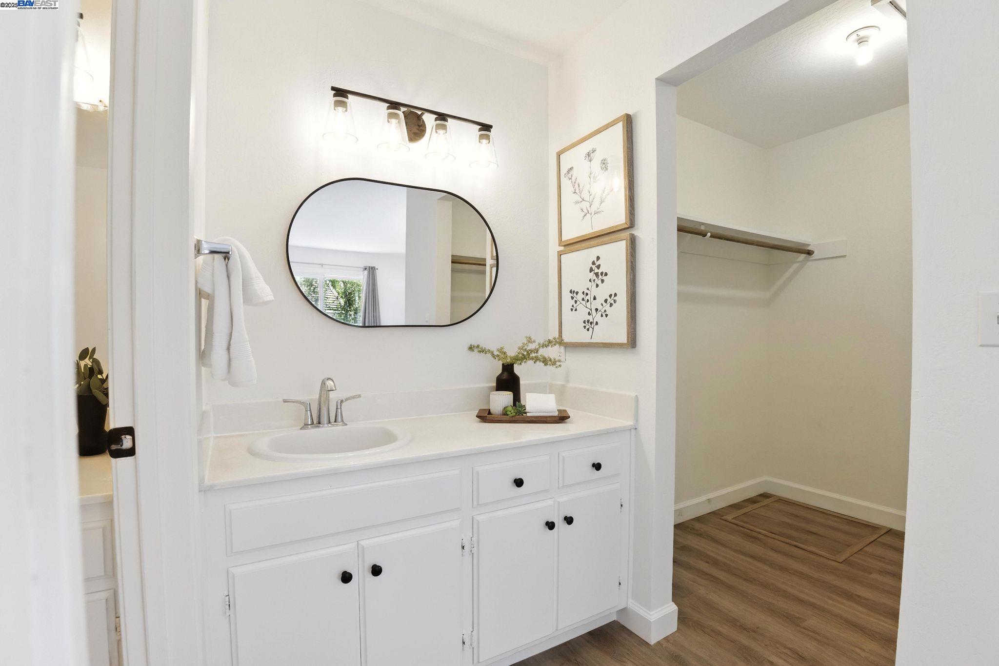 Detail Gallery Image 15 of 35 For 102 Rolling Green Cir, Pleasant Hill,  CA 94523 - 3 Beds | 2 Baths