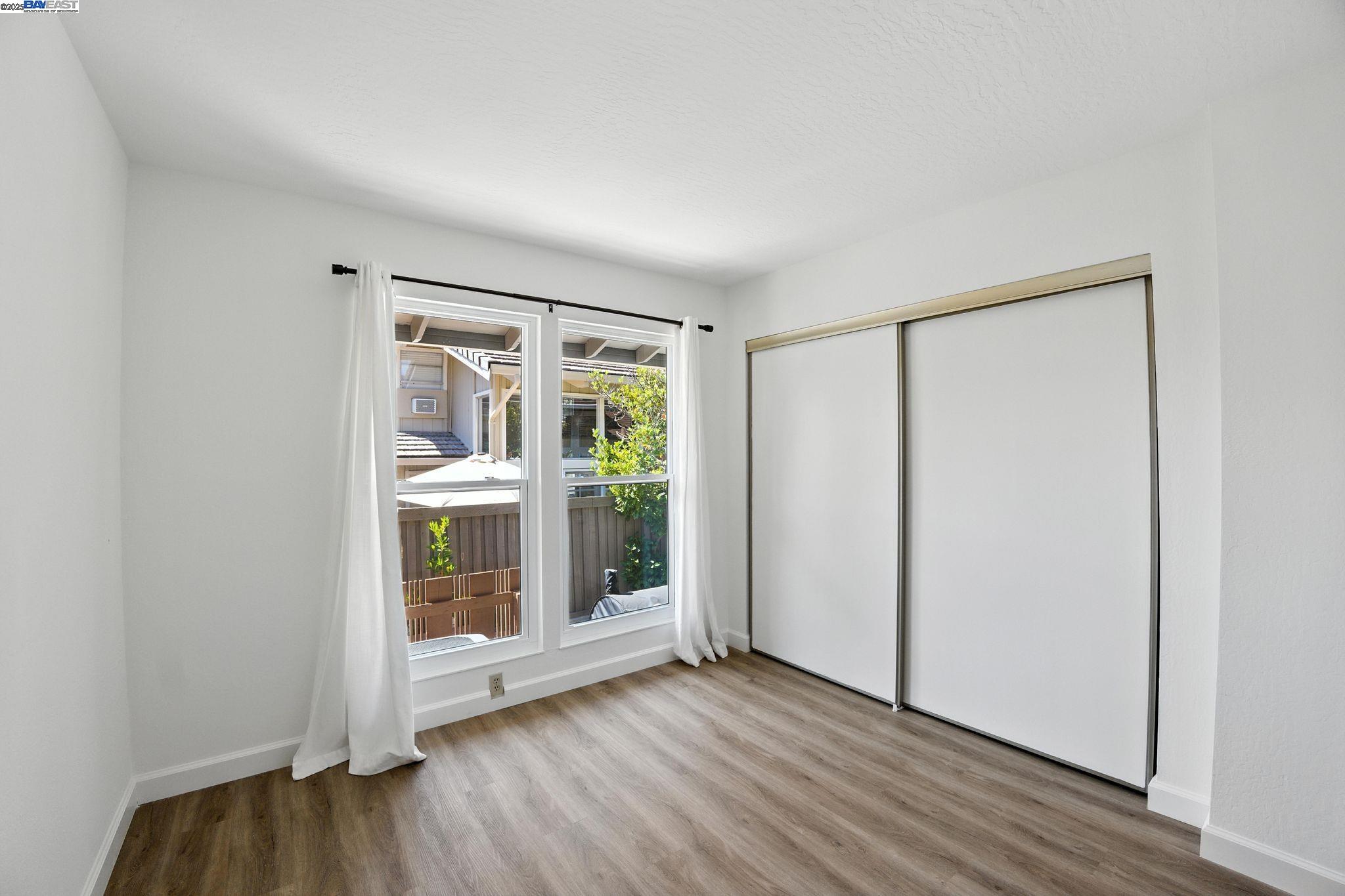 Detail Gallery Image 18 of 35 For 102 Rolling Green Cir, Pleasant Hill,  CA 94523 - 3 Beds | 2 Baths