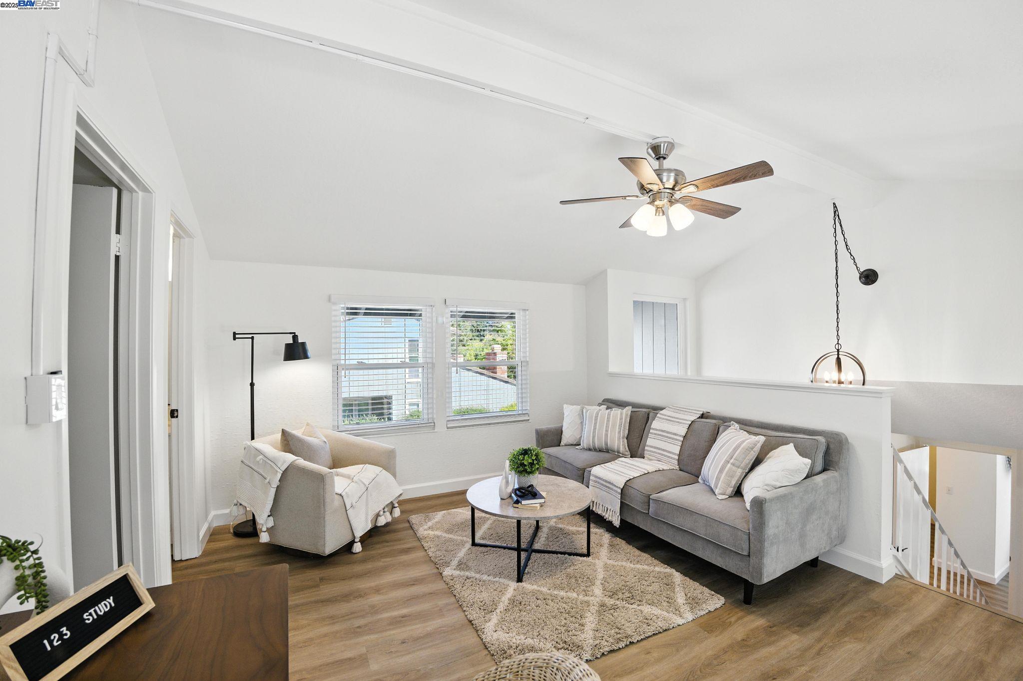 Detail Gallery Image 21 of 35 For 102 Rolling Green Cir, Pleasant Hill,  CA 94523 - 3 Beds | 2 Baths