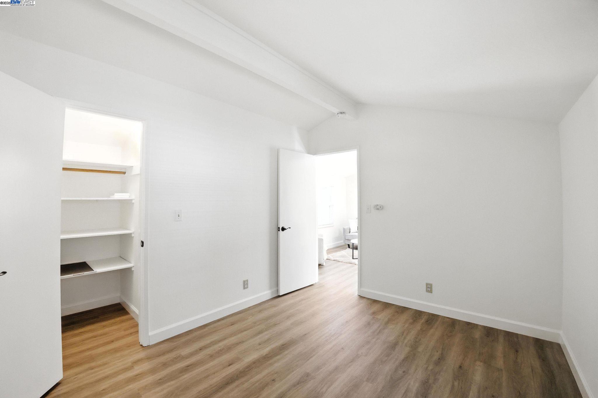 Detail Gallery Image 24 of 35 For 102 Rolling Green Cir, Pleasant Hill,  CA 94523 - 3 Beds | 2 Baths