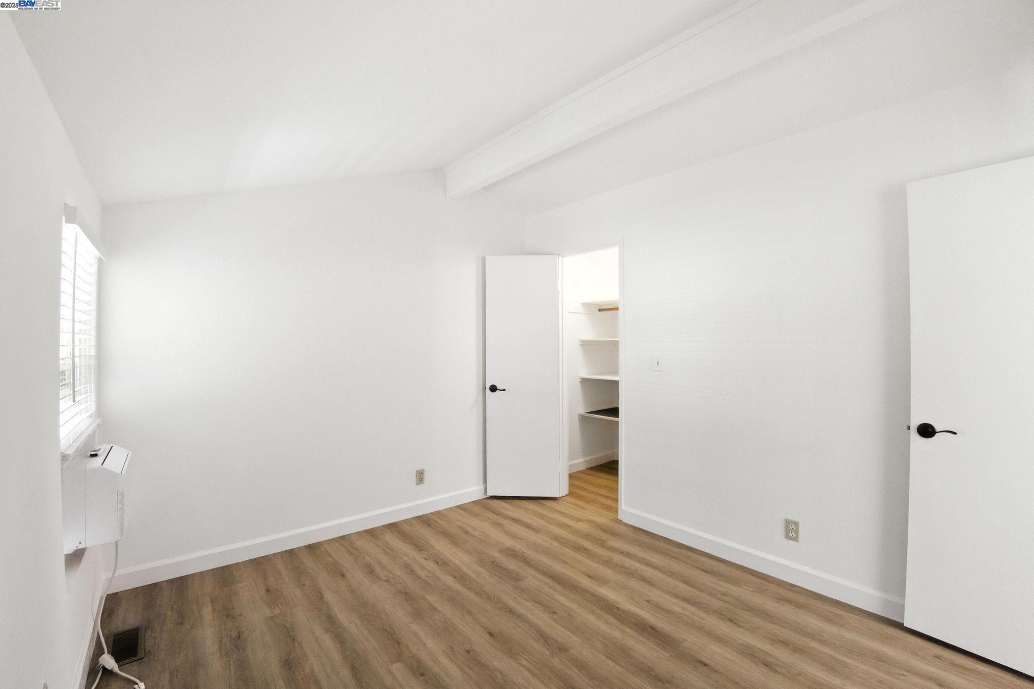 Detail Gallery Image 25 of 35 For 102 Rolling Green Cir, Pleasant Hill,  CA 94523 - 3 Beds | 2 Baths