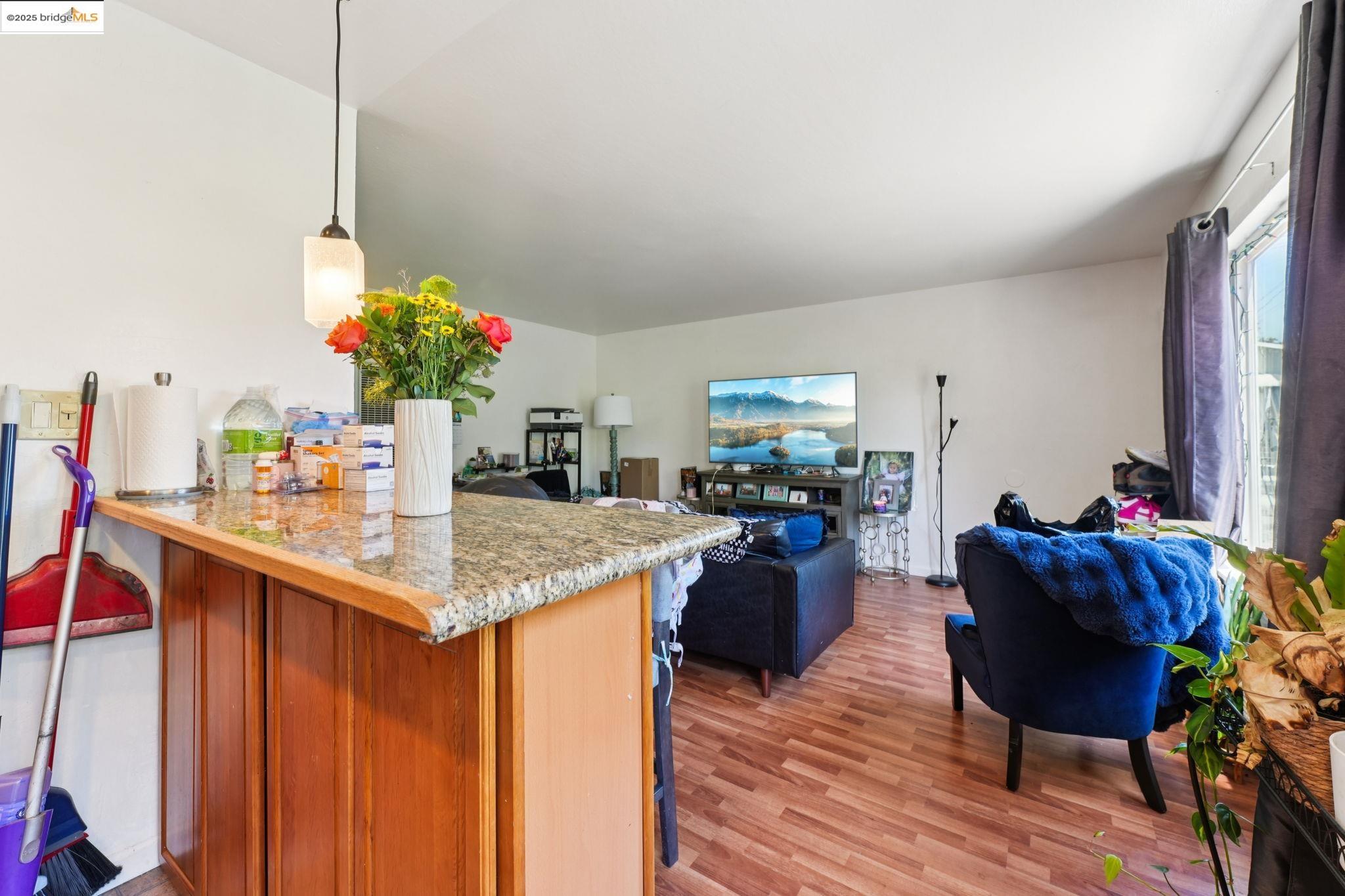 Detail Gallery Image 14 of 60 For 1091 Aileen Street, Oakland,  CA 94608 - – Beds | – Baths