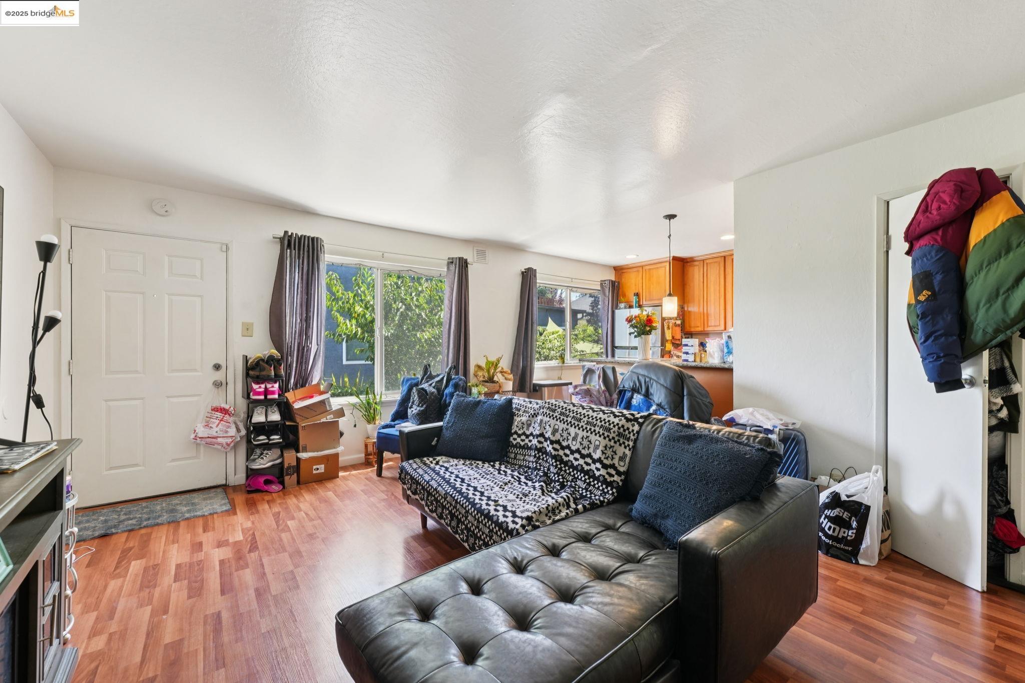 Detail Gallery Image 20 of 60 For 1091 Aileen Street, Oakland,  CA 94608 - – Beds | – Baths