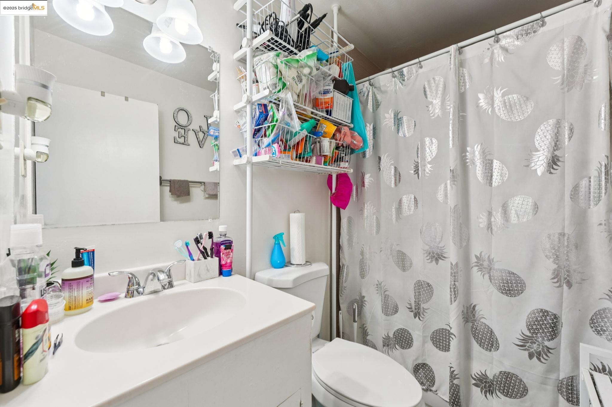 Detail Gallery Image 22 of 60 For 1091 Aileen Street, Oakland,  CA 94608 - – Beds | – Baths