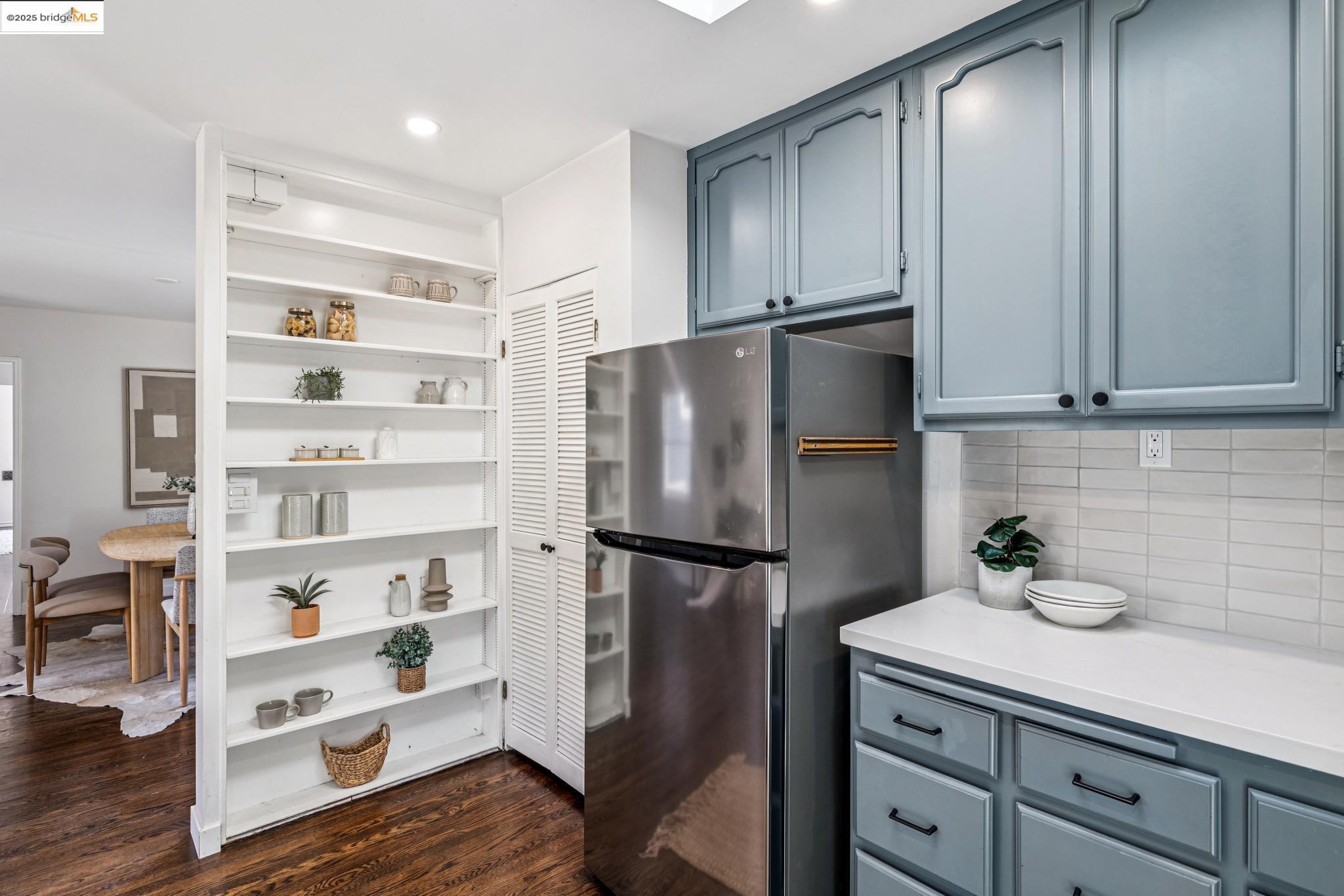 Detail Gallery Image 13 of 60 For 1635 Ocean View, Kensington,  CA 94707 - 2 Beds | 2 Baths