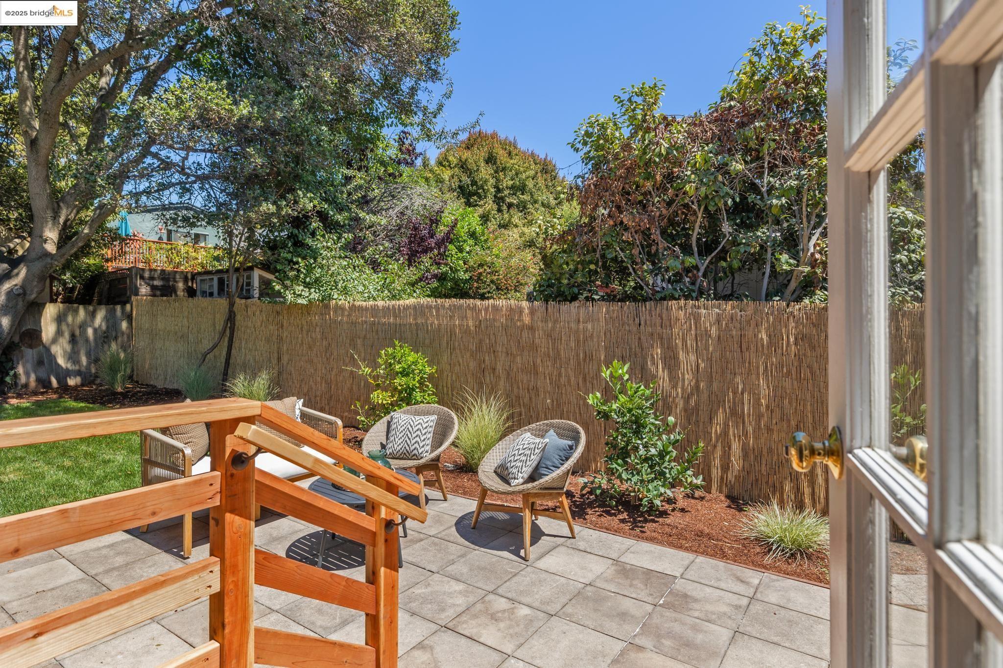 Detail Gallery Image 28 of 60 For 1635 Ocean View, Kensington,  CA 94707 - 2 Beds | 2 Baths