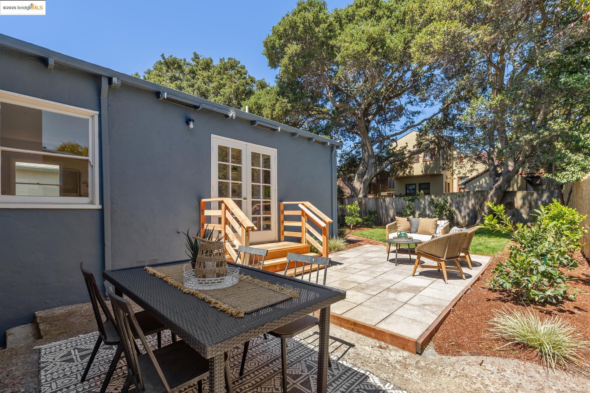 Detail Gallery Image 30 of 60 For 1635 Ocean View, Kensington,  CA 94707 - 2 Beds | 2 Baths