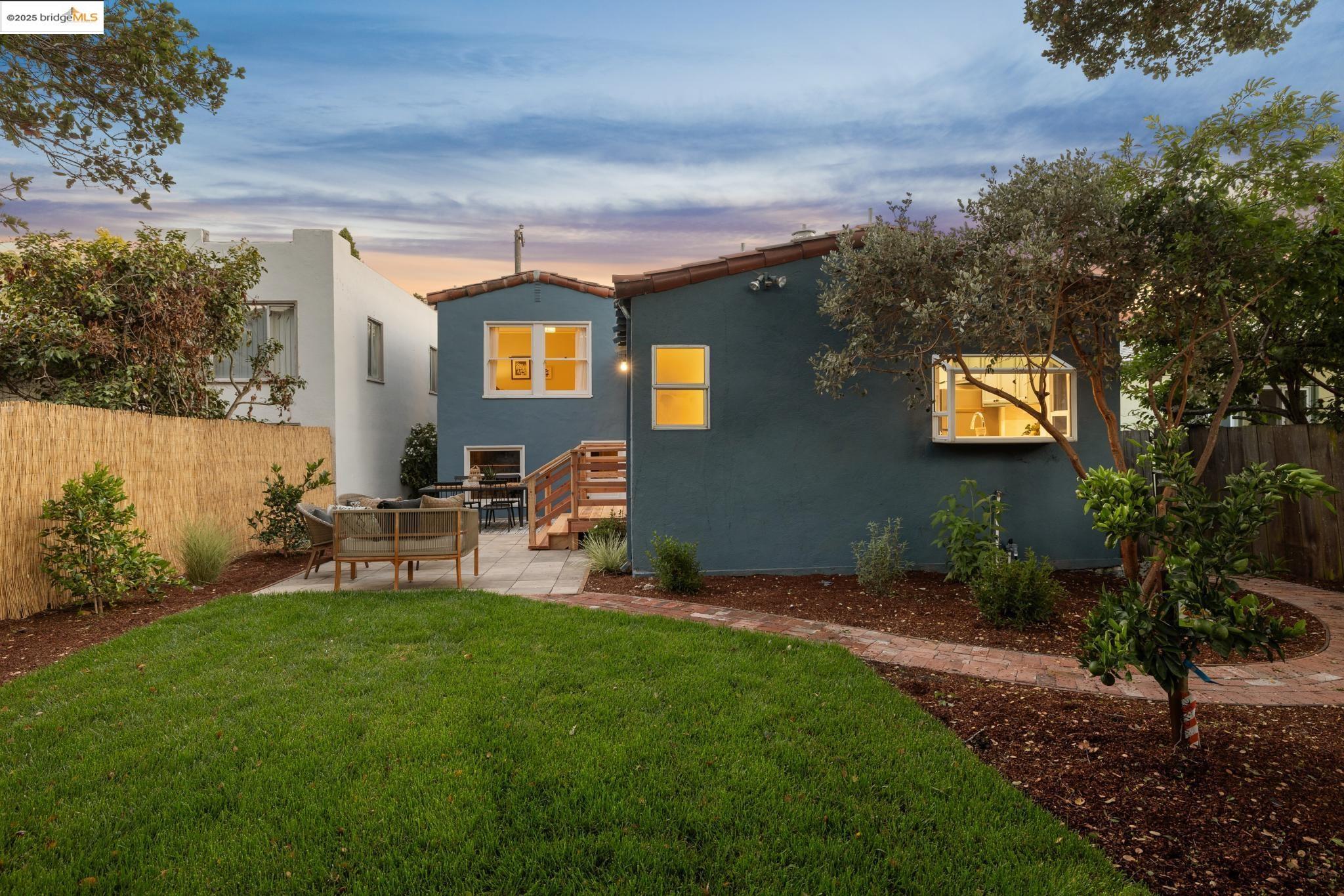 Detail Gallery Image 55 of 60 For 1635 Ocean View, Kensington,  CA 94707 - 2 Beds | 2 Baths