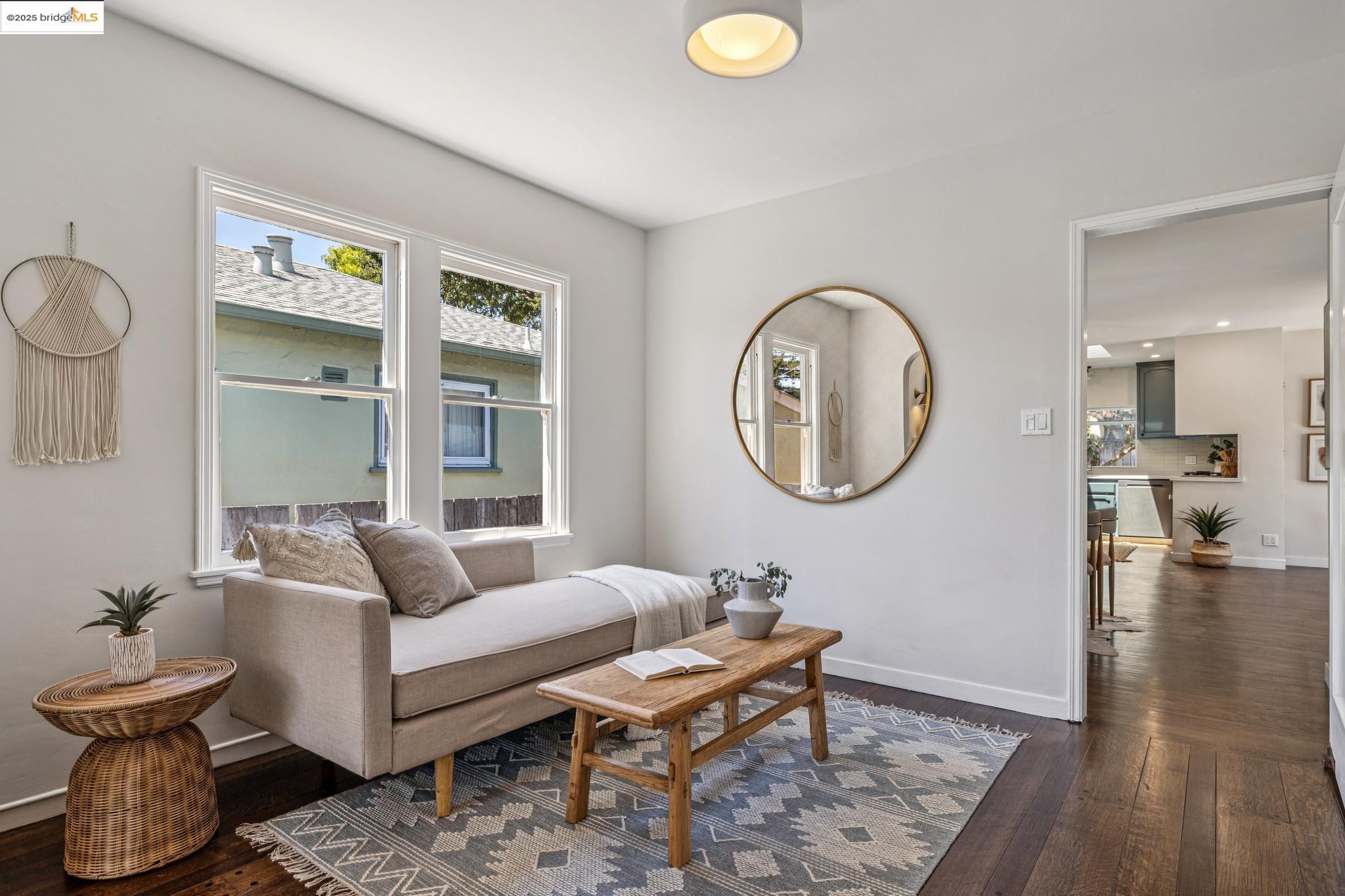 Detail Gallery Image 8 of 60 For 1635 Ocean View, Kensington,  CA 94707 - 2 Beds | 2 Baths