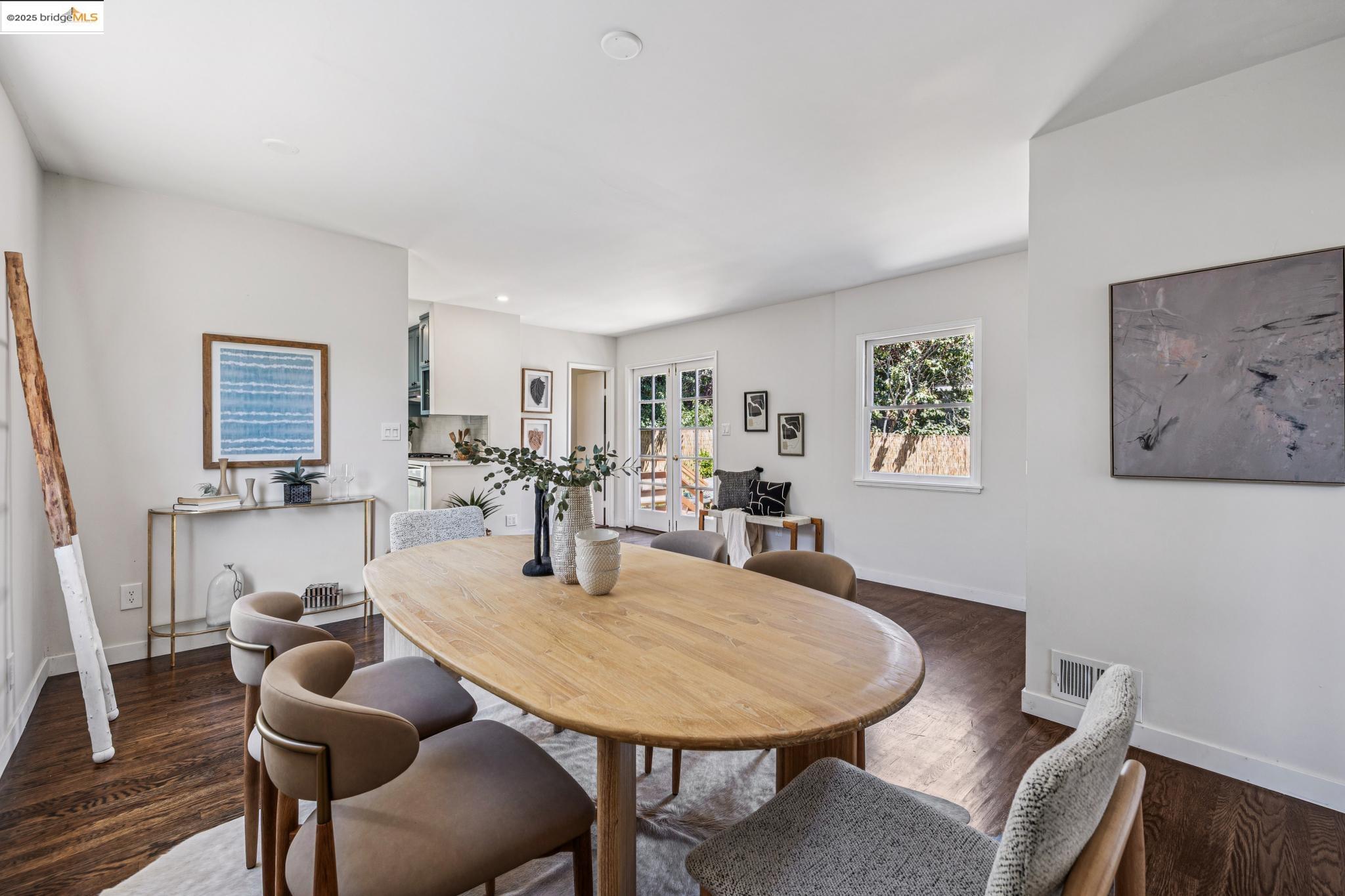 Detail Gallery Image 10 of 60 For 1635 Ocean View, Kensington,  CA 94707 - 2 Beds | 2 Baths