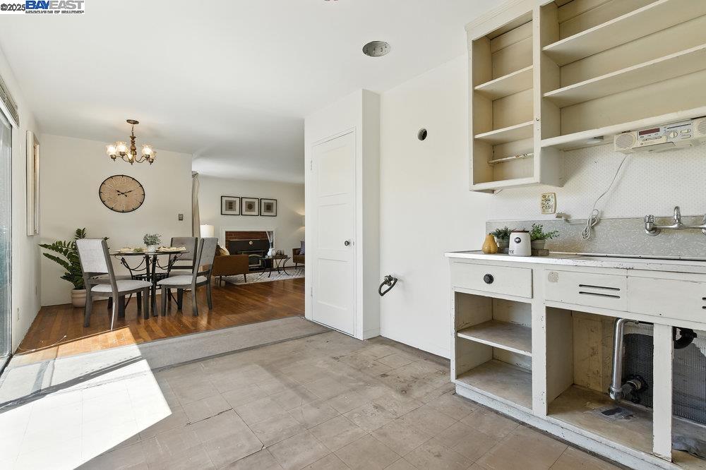 Detail Gallery Image 7 of 20 For 15967 Paseo Del Campo, San Lorenzo,  CA 94580 - 3 Beds | 1 Baths